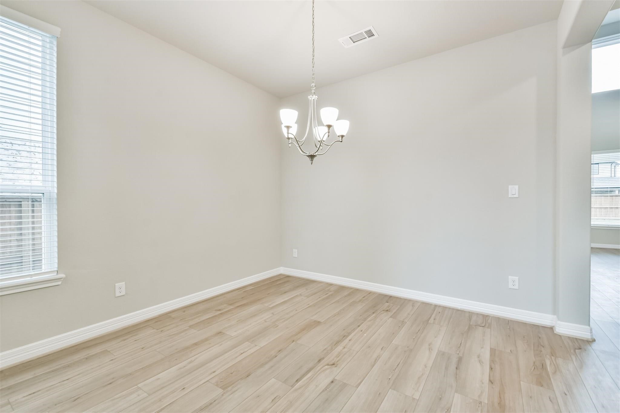 8211 Chartres Wind Drive Property Photo 13