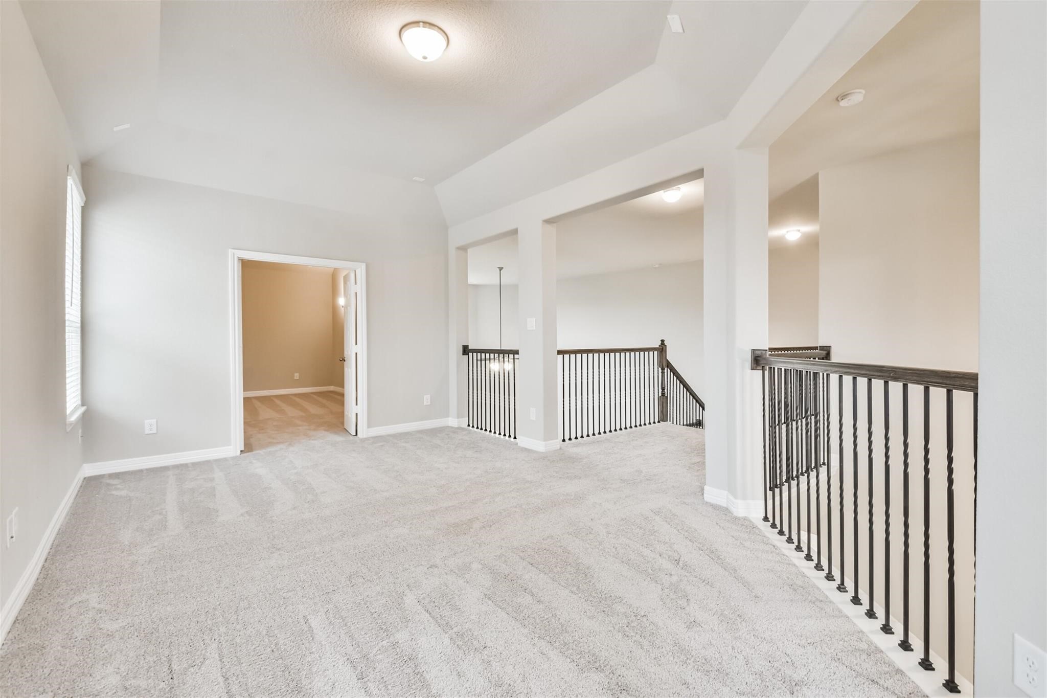 8211 Chartres Wind Drive Property Photo 27