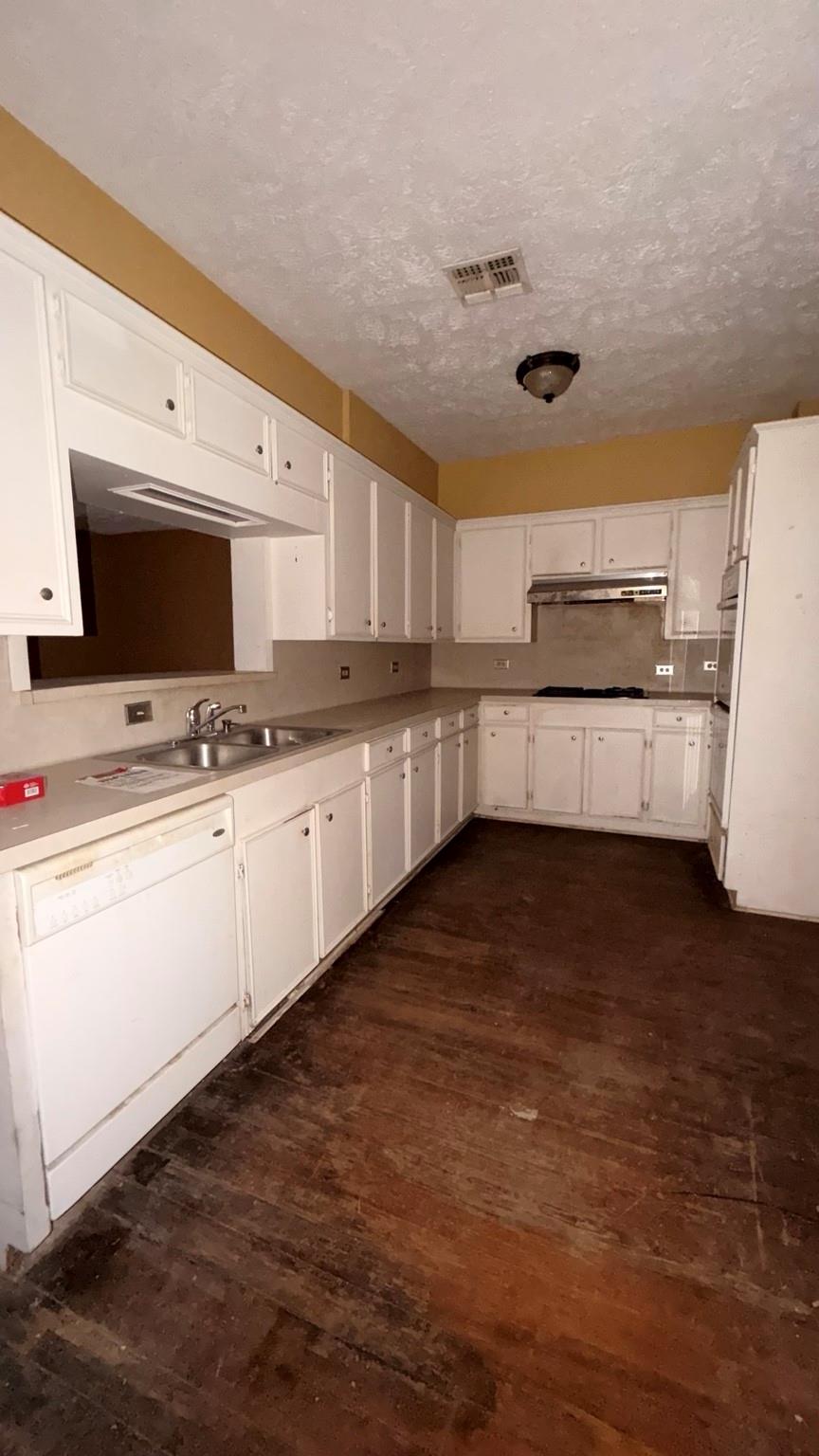 100 W Stockbridge Street, Eagle Lake Tx 77434 Property Photo 4