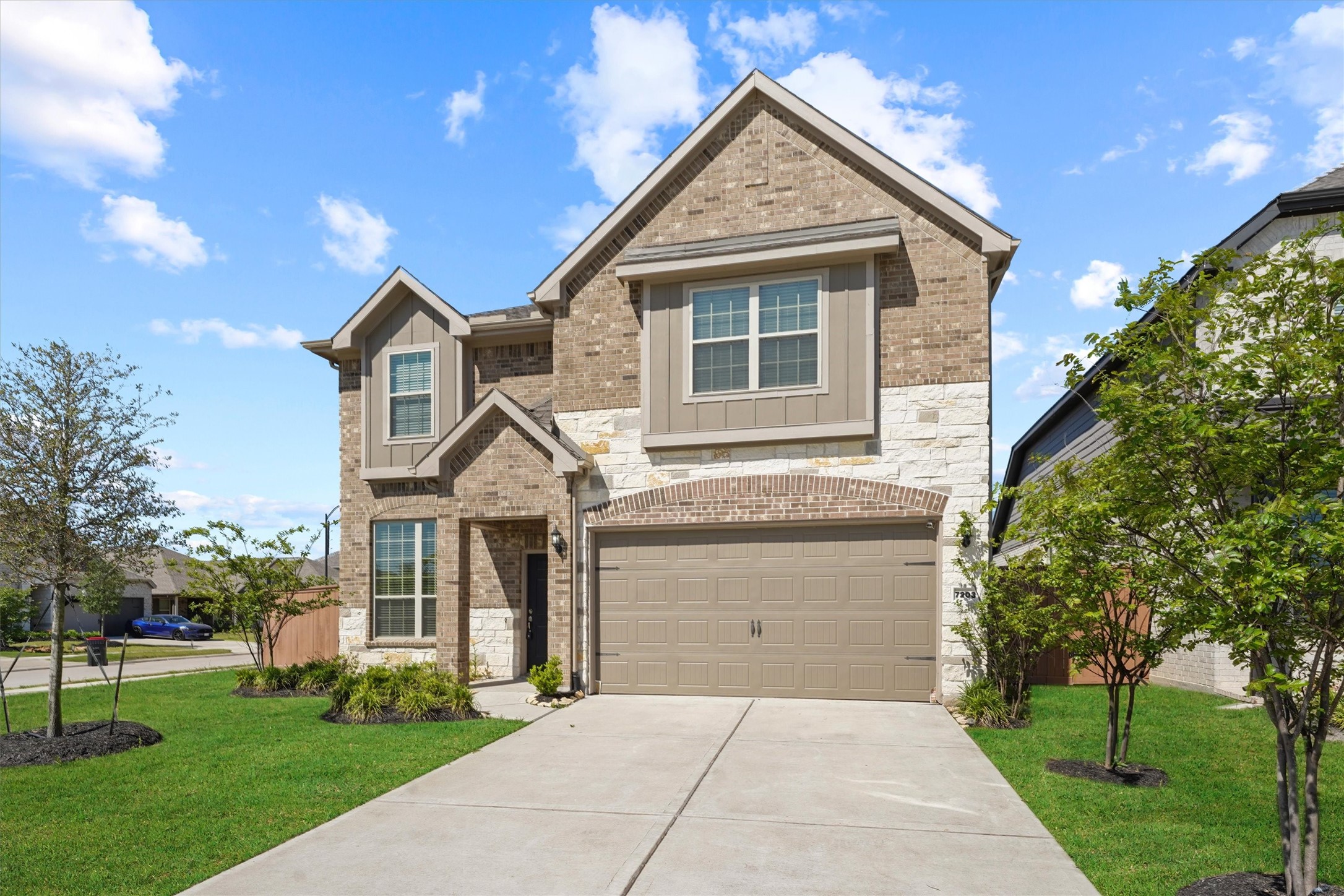 7203 Buckthorn Hollow Trail
