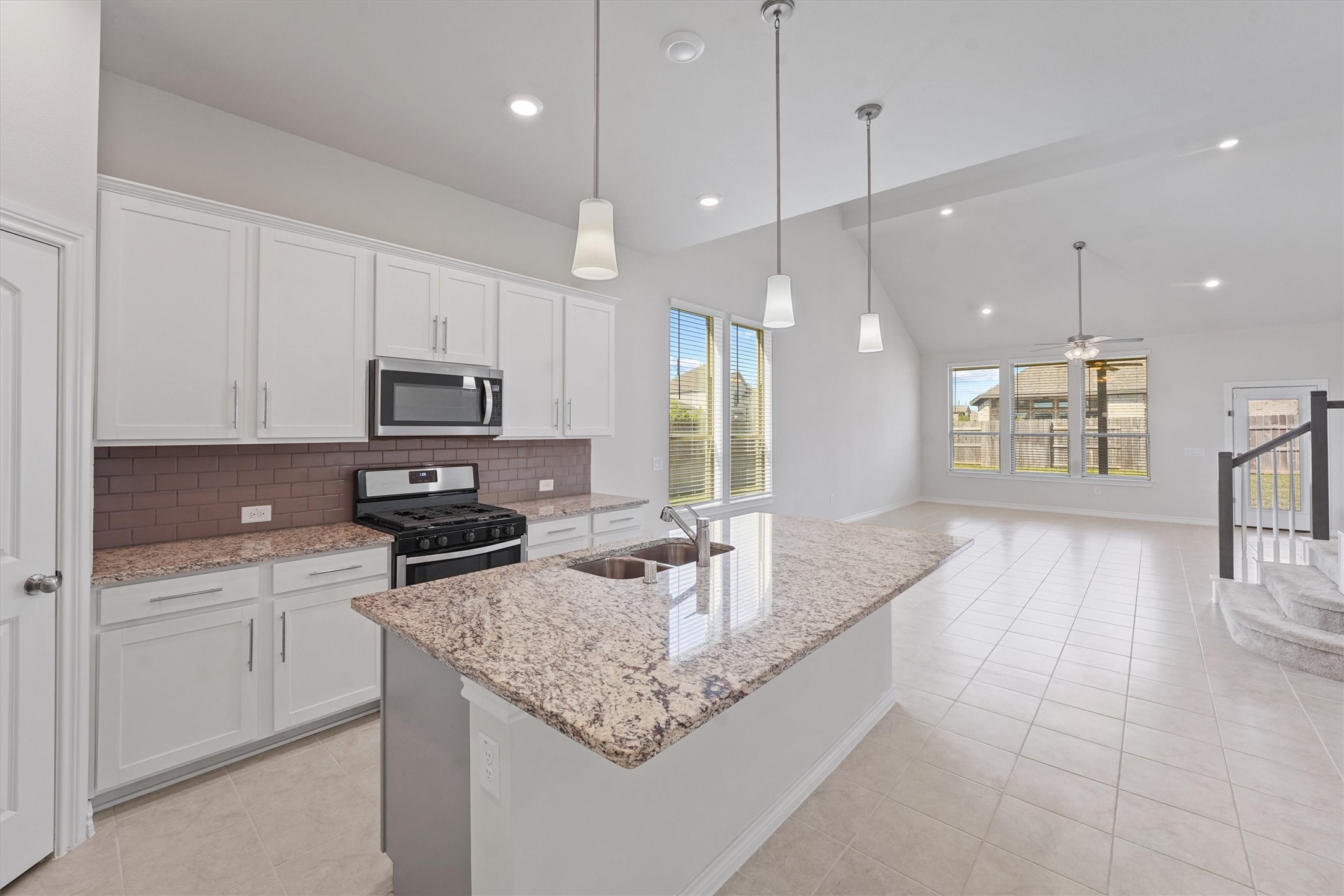 7203 Buckthorn Hollow Trail Property Photo 4