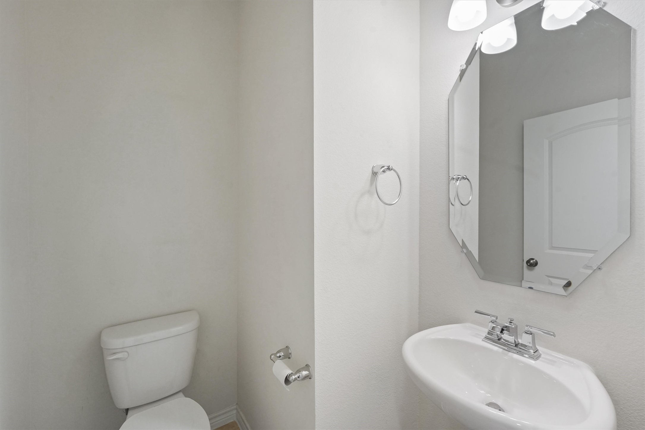 7203 Buckthorn Hollow Trail Property Photo 22