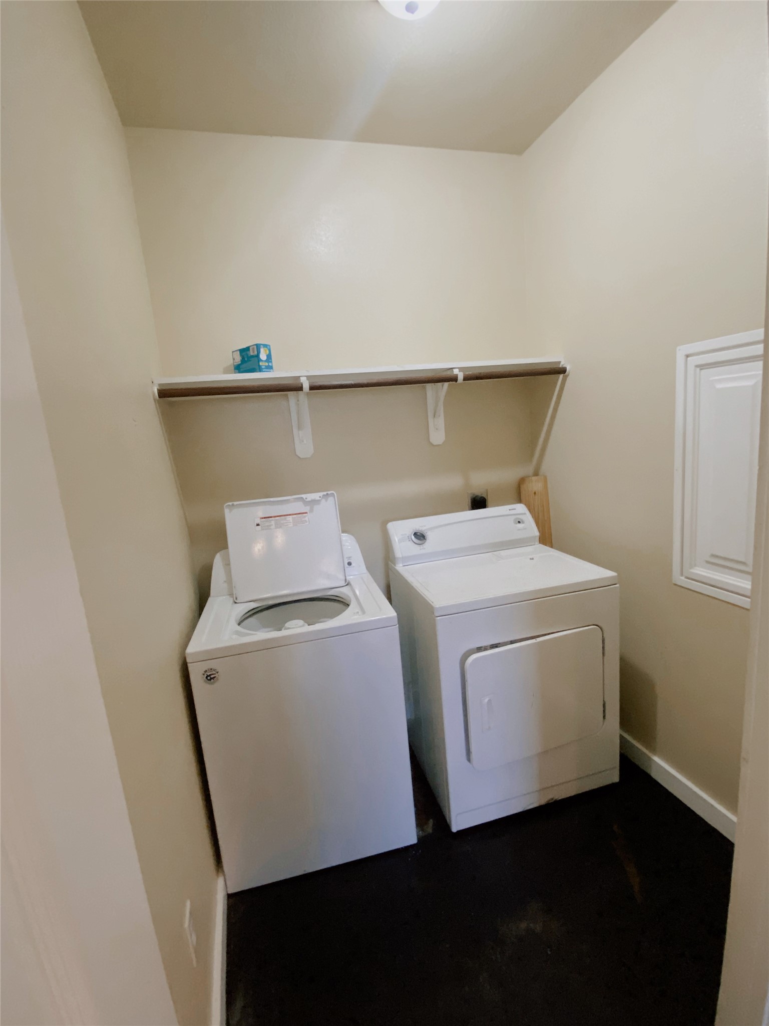 3126 Molly Drive Property Photo 4