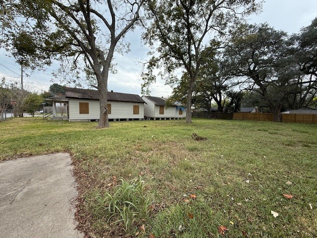 1005 N Jones St Property Photo 5