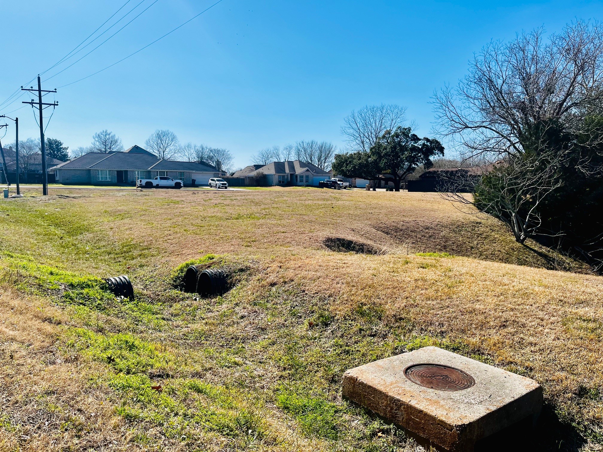 13170 Bunker Hill Drive Property Photo 4