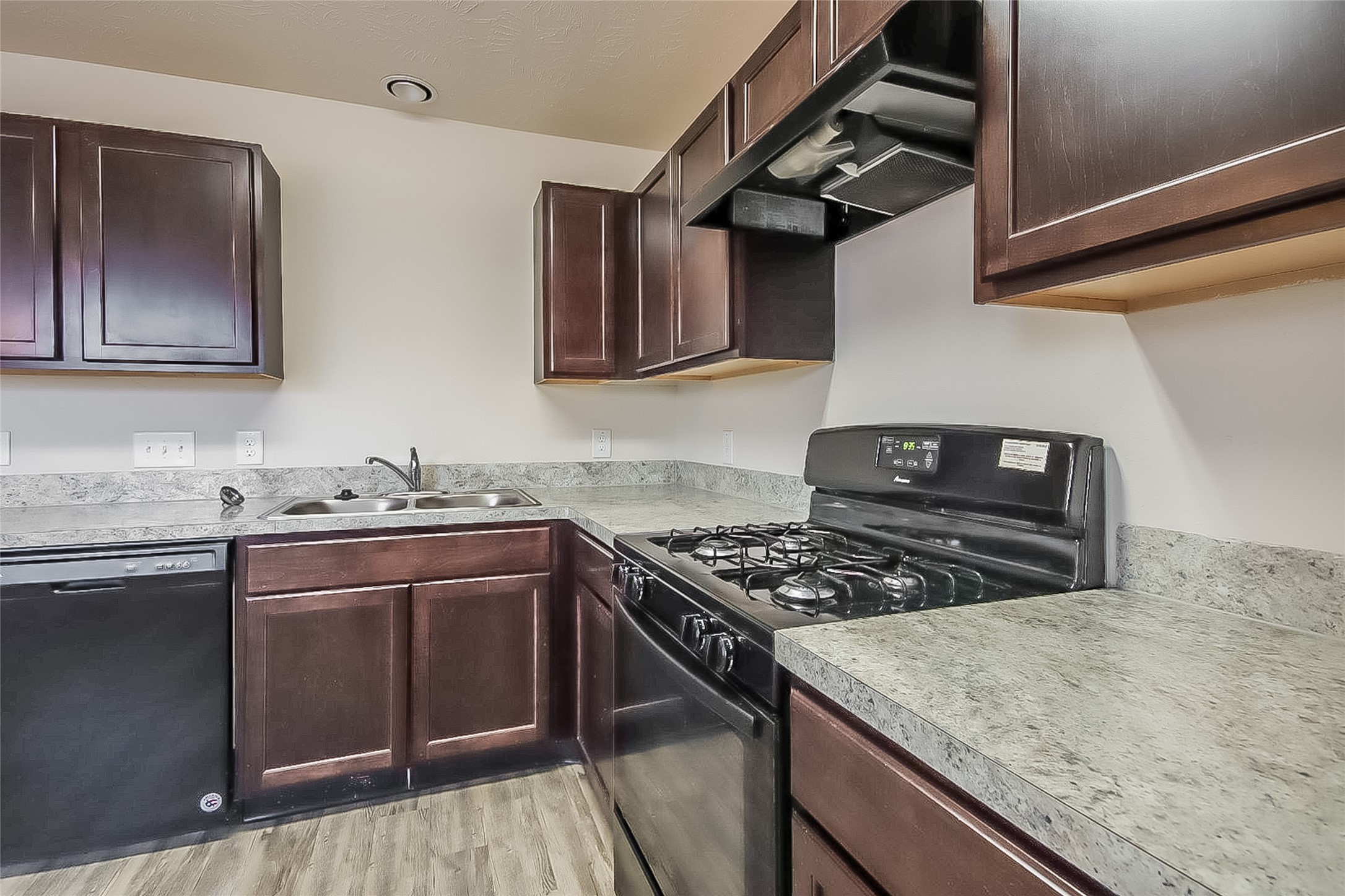 24311 Bella Carolina Property Photo 4