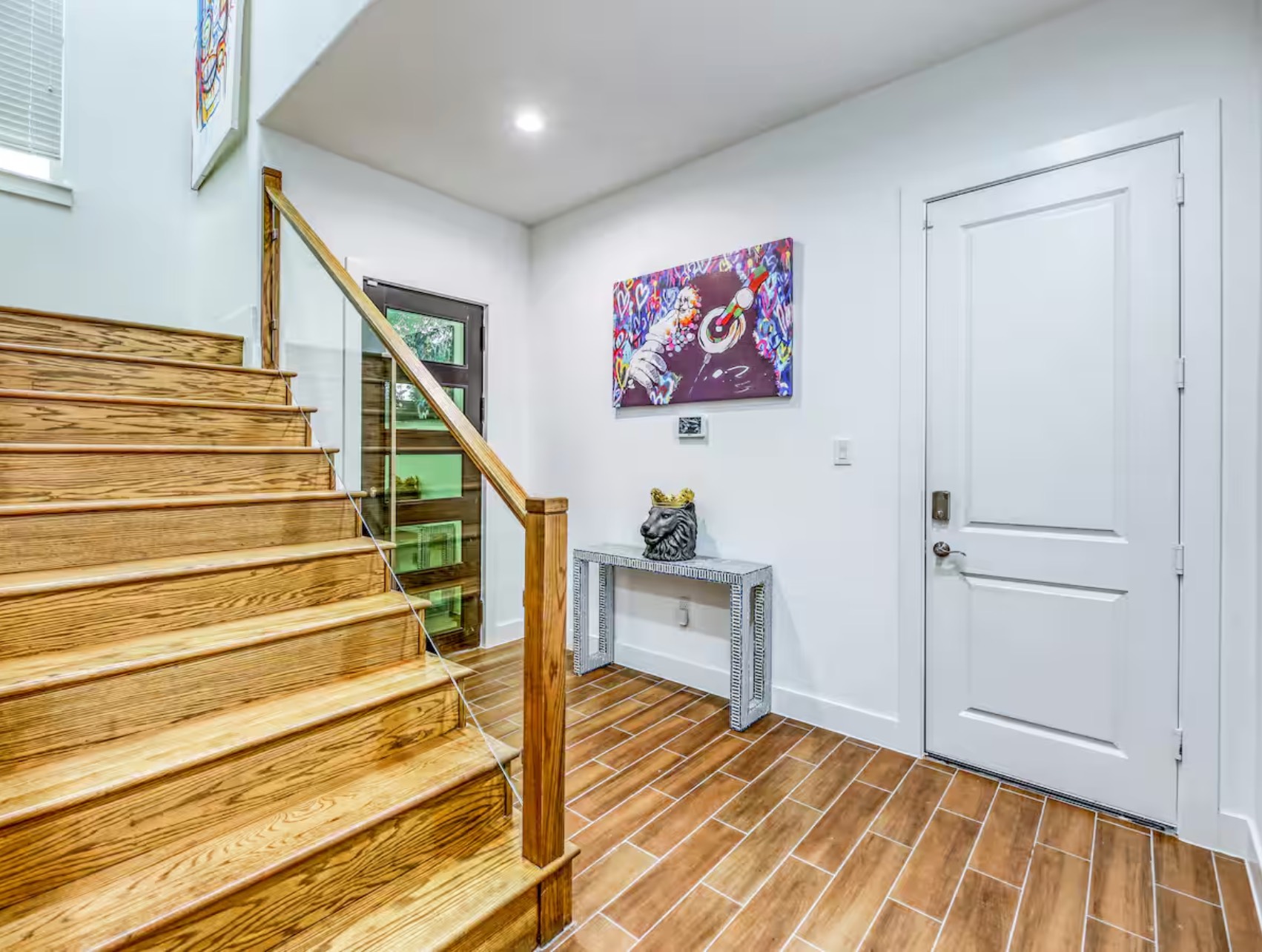 5215 Farmer Street Property Photo 4