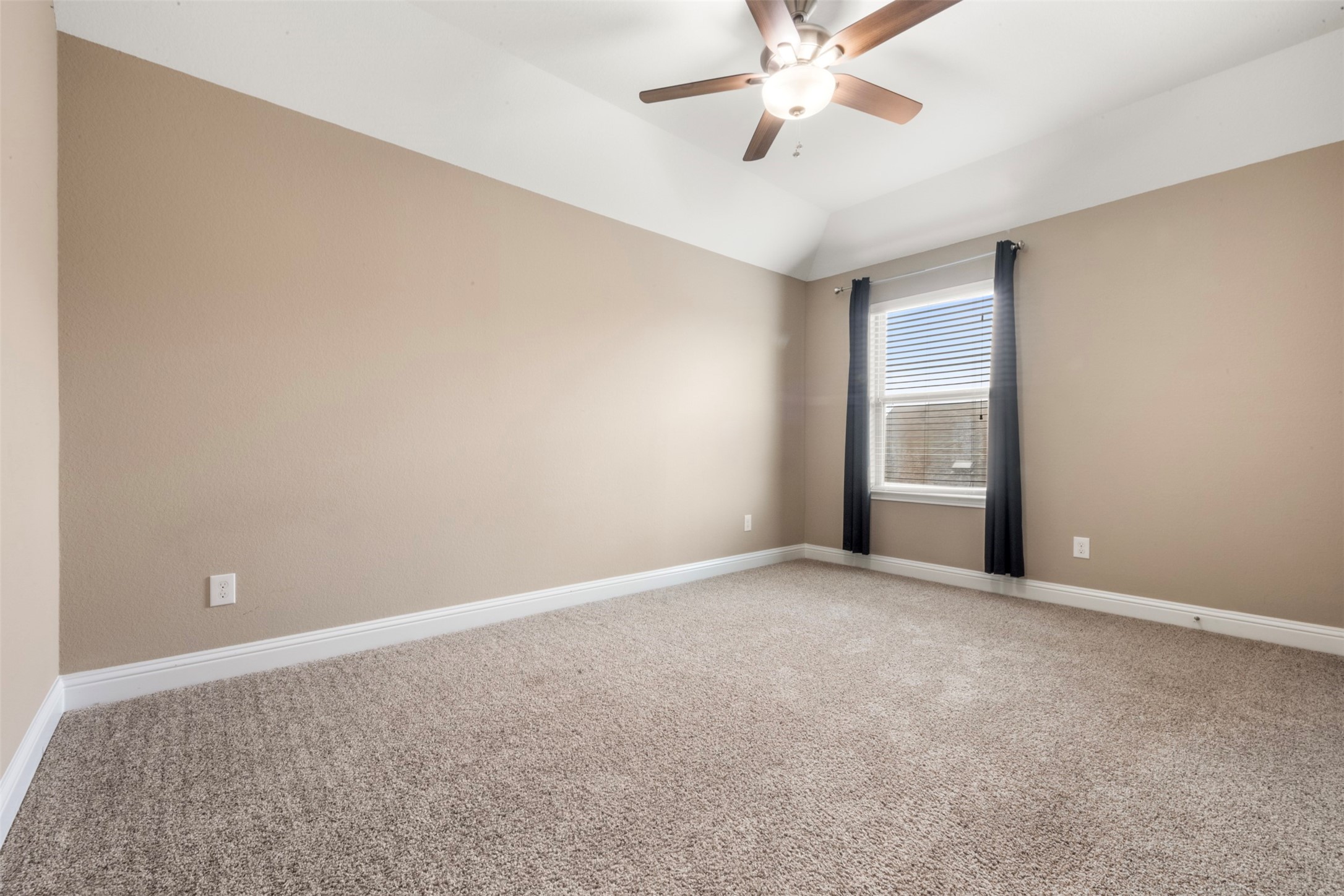 102 Blossom Terrace Lane Property Photo 27