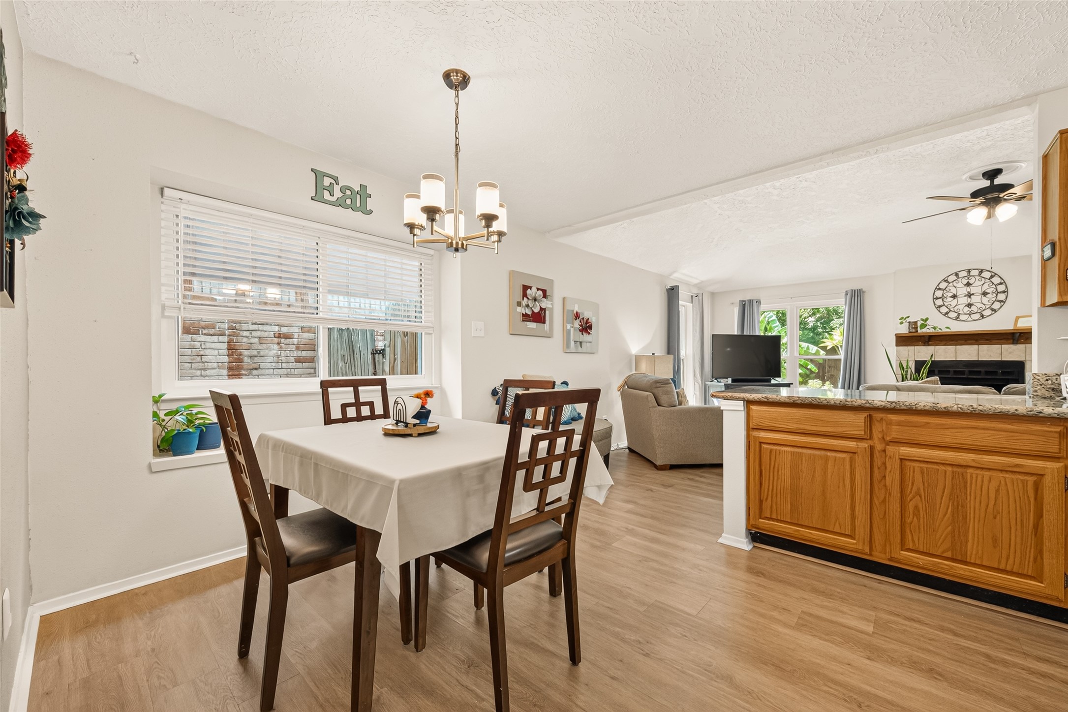 2123 Collingsfield Drive Property Photo 6