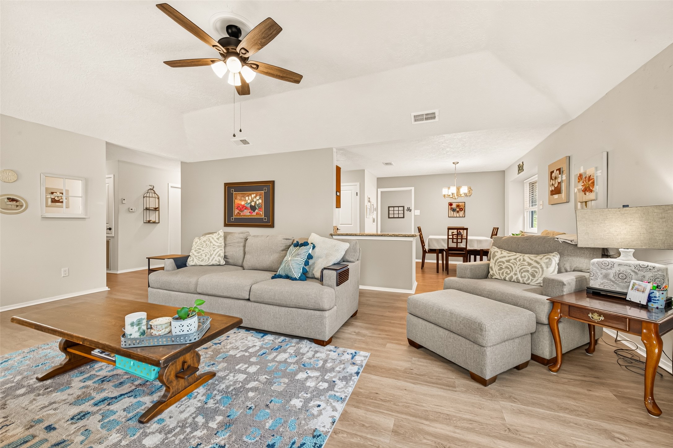 2123 Collingsfield Drive Property Photo 12