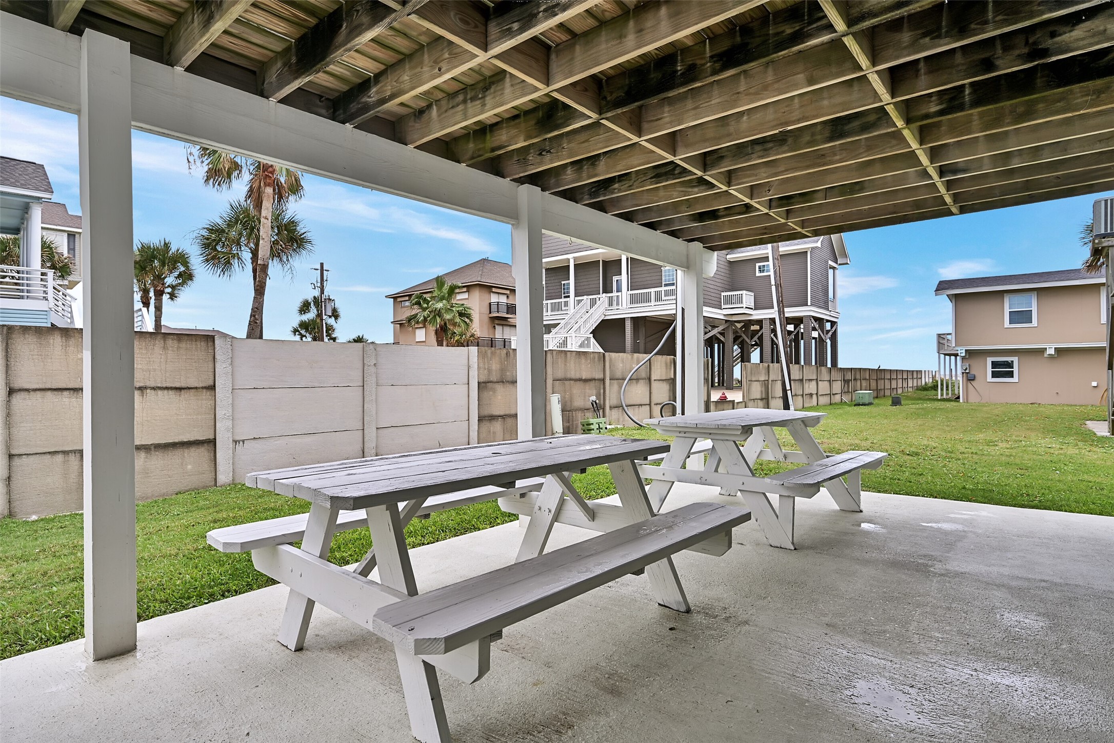16904 Beachcomber Drive Property Photo 43