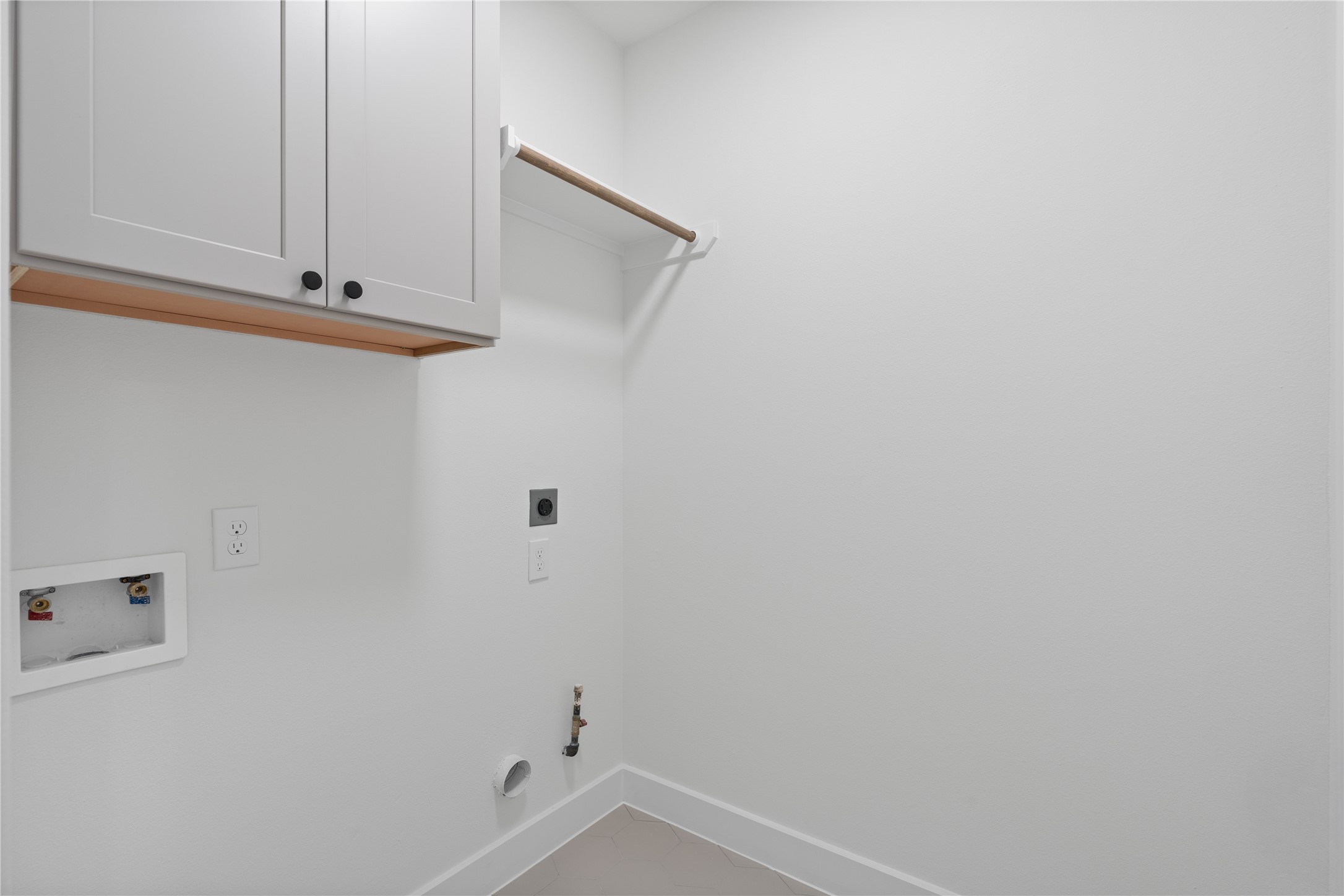 826 Curtin Street D Property Photo 33