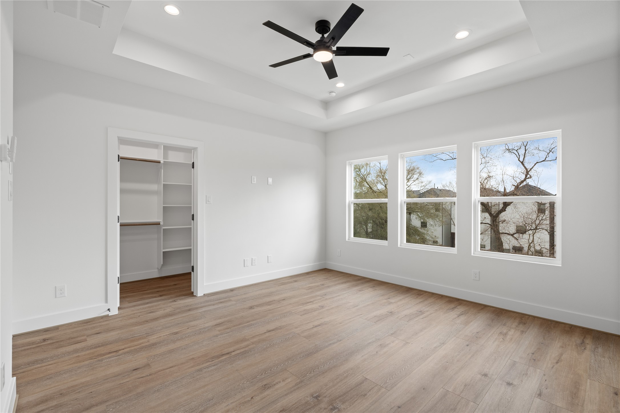 826 Curtin Street D Property Photo 37