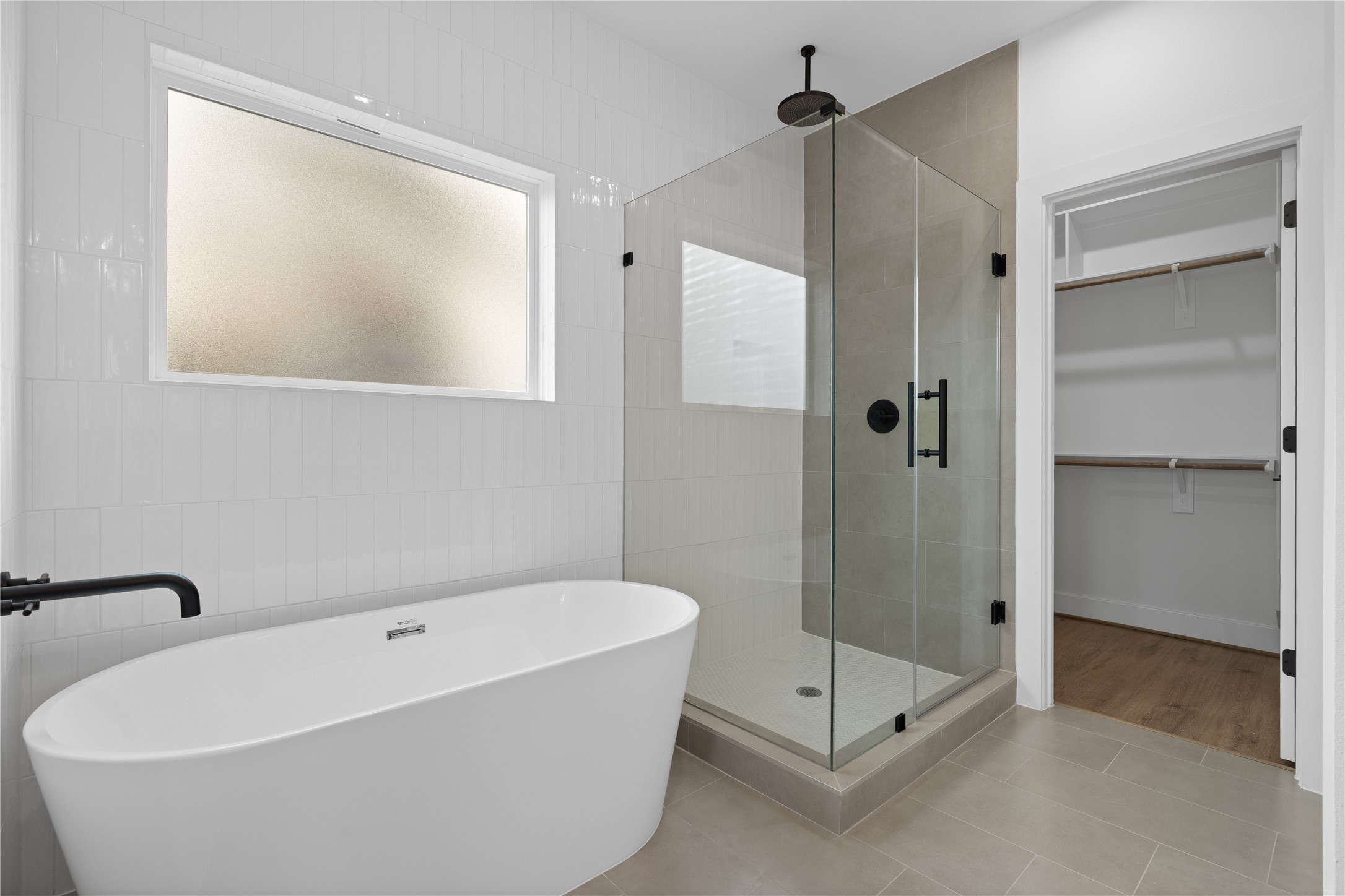 826 Curtin Street D Property Photo 42