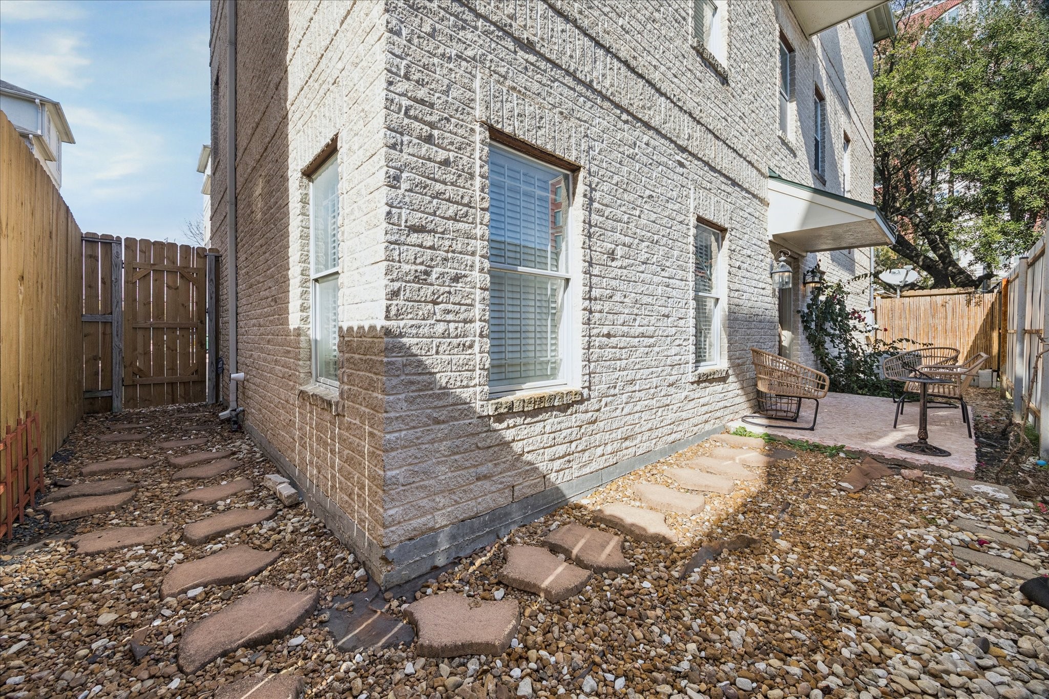 2207 Austin Street Property Photo 22