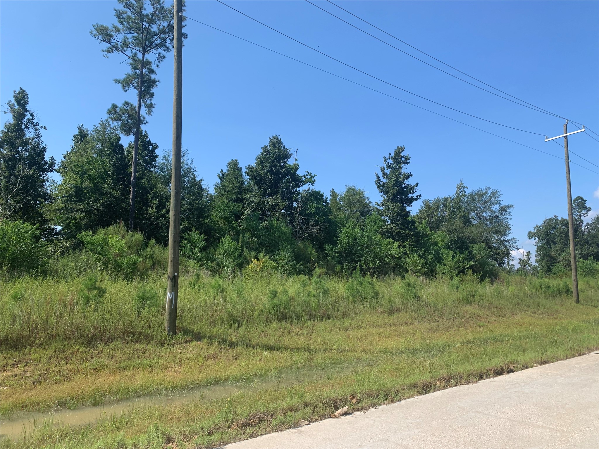 8205 Road 5878 Property Photo 3