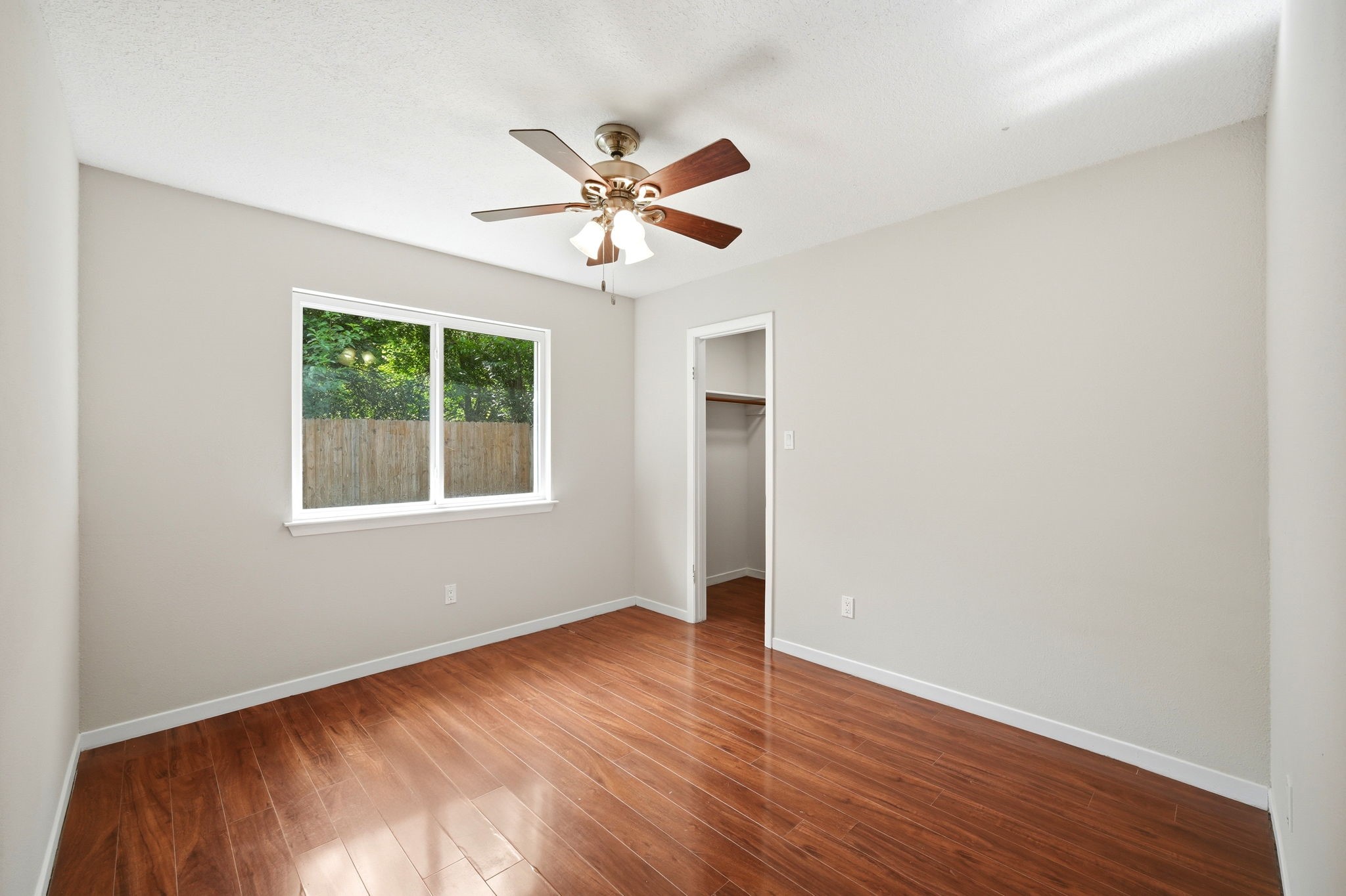 18607 Hiddenbay Way Property Photo 26