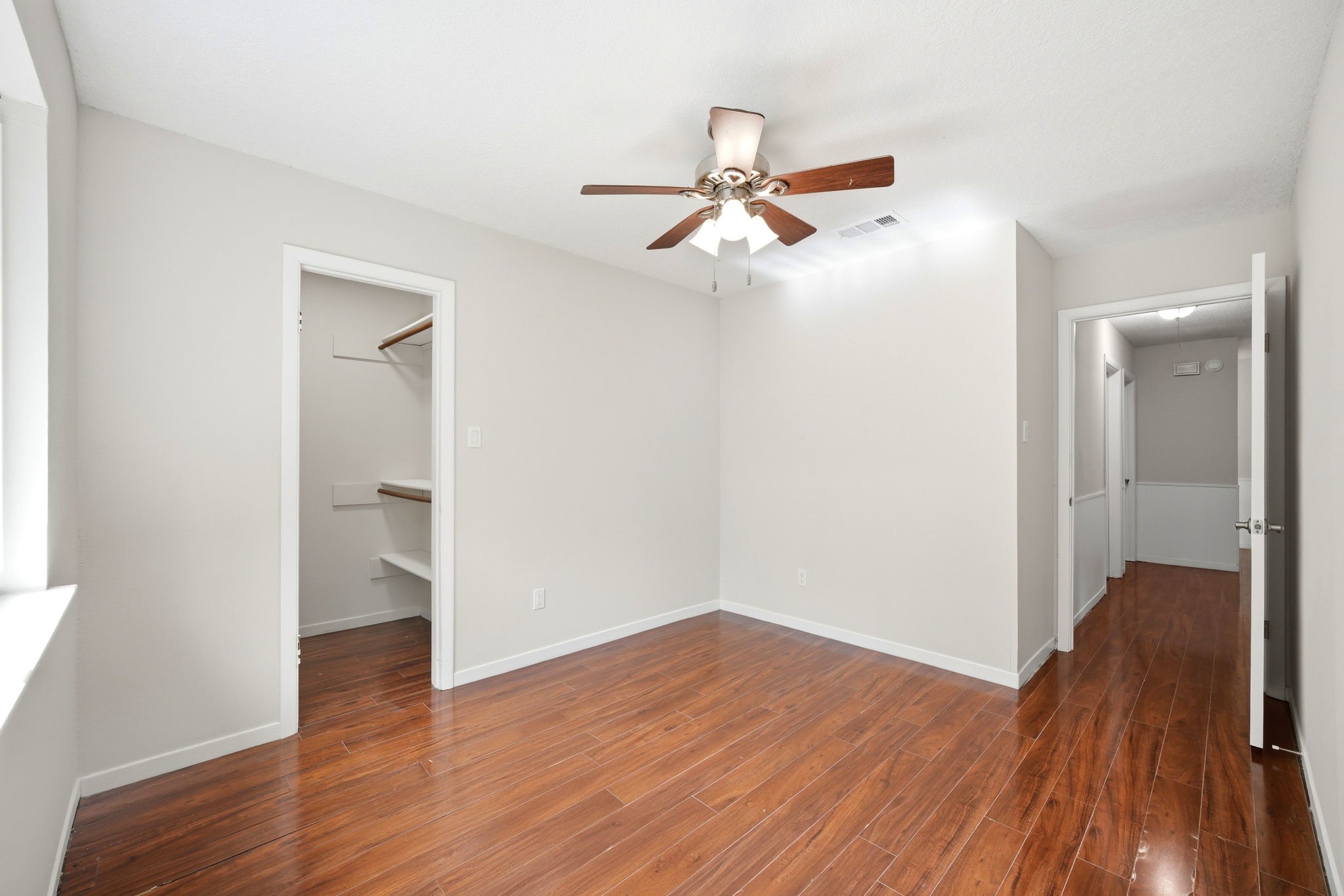 18607 Hiddenbay Way Property Photo 27