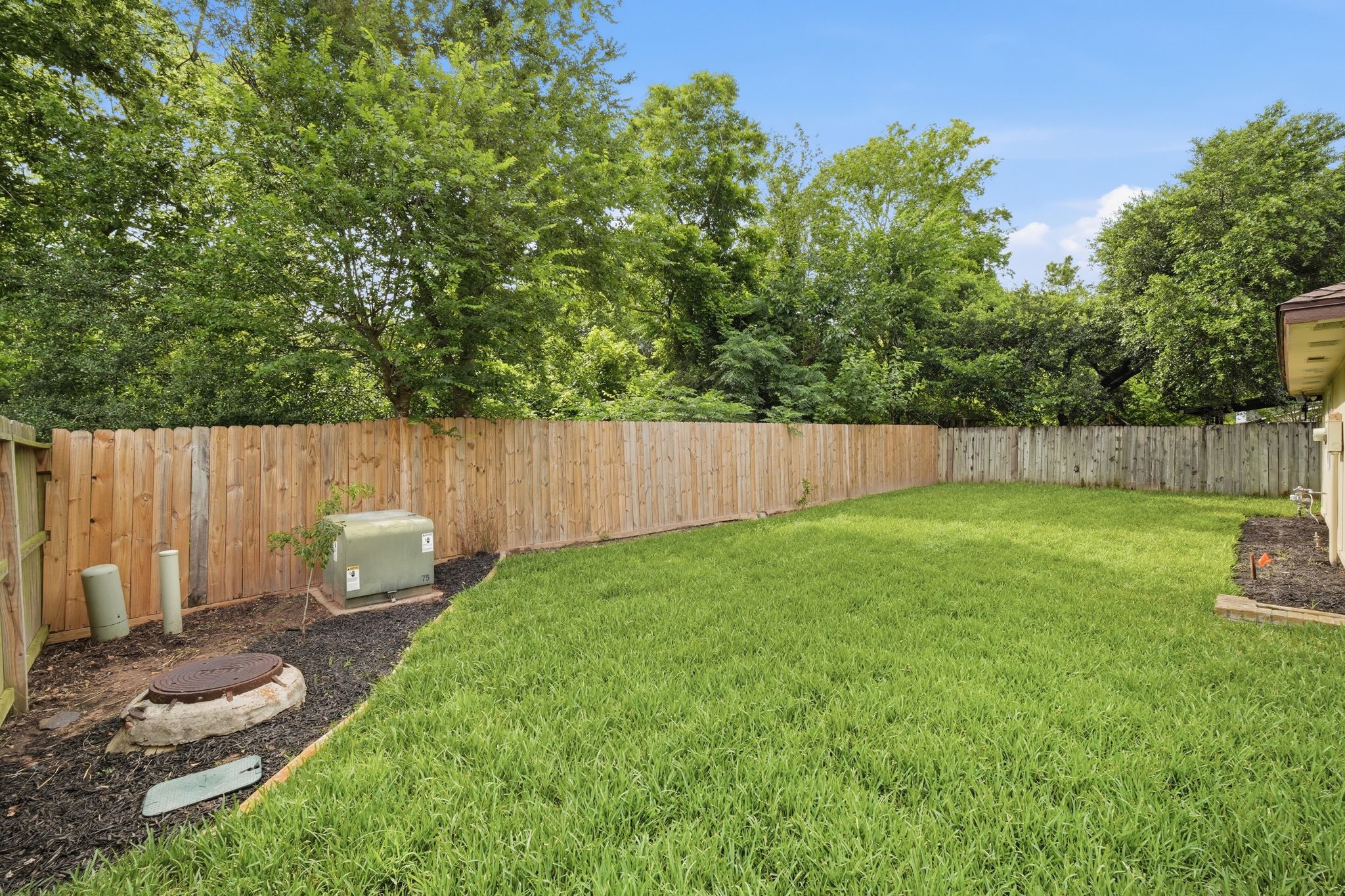 18607 Hiddenbay Way Property Photo 39