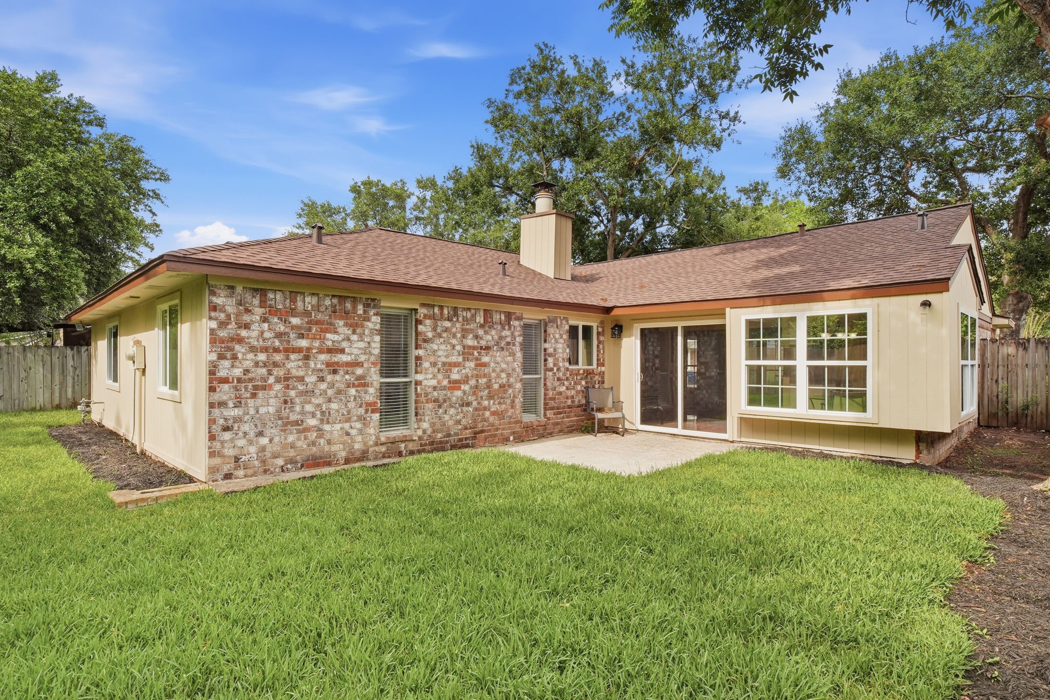 18607 Hiddenbay Way Property Photo 40