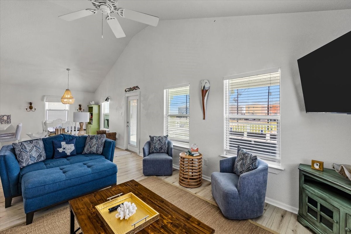 2927 Blue Water Highway Property Photo 12