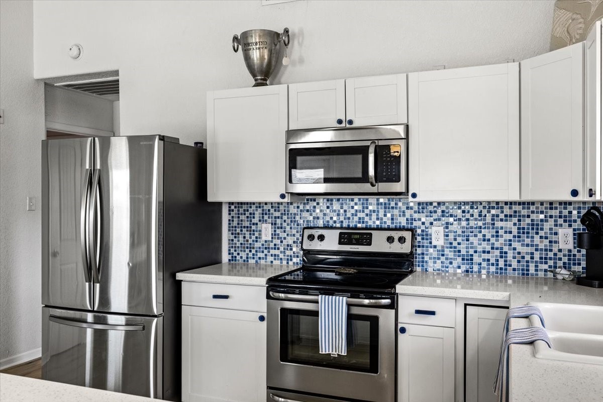 2927 Blue Water Highway Property Photo 18