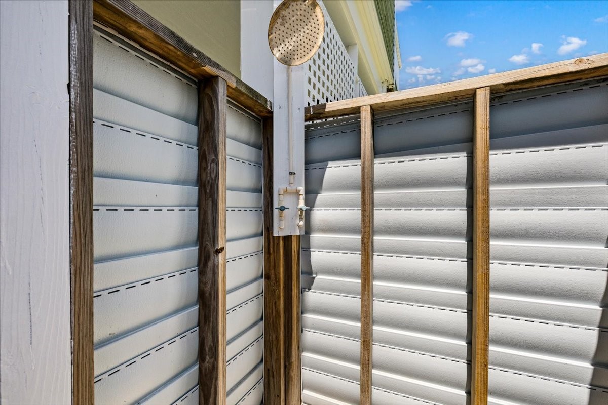 2927 Blue Water Highway Property Photo 41