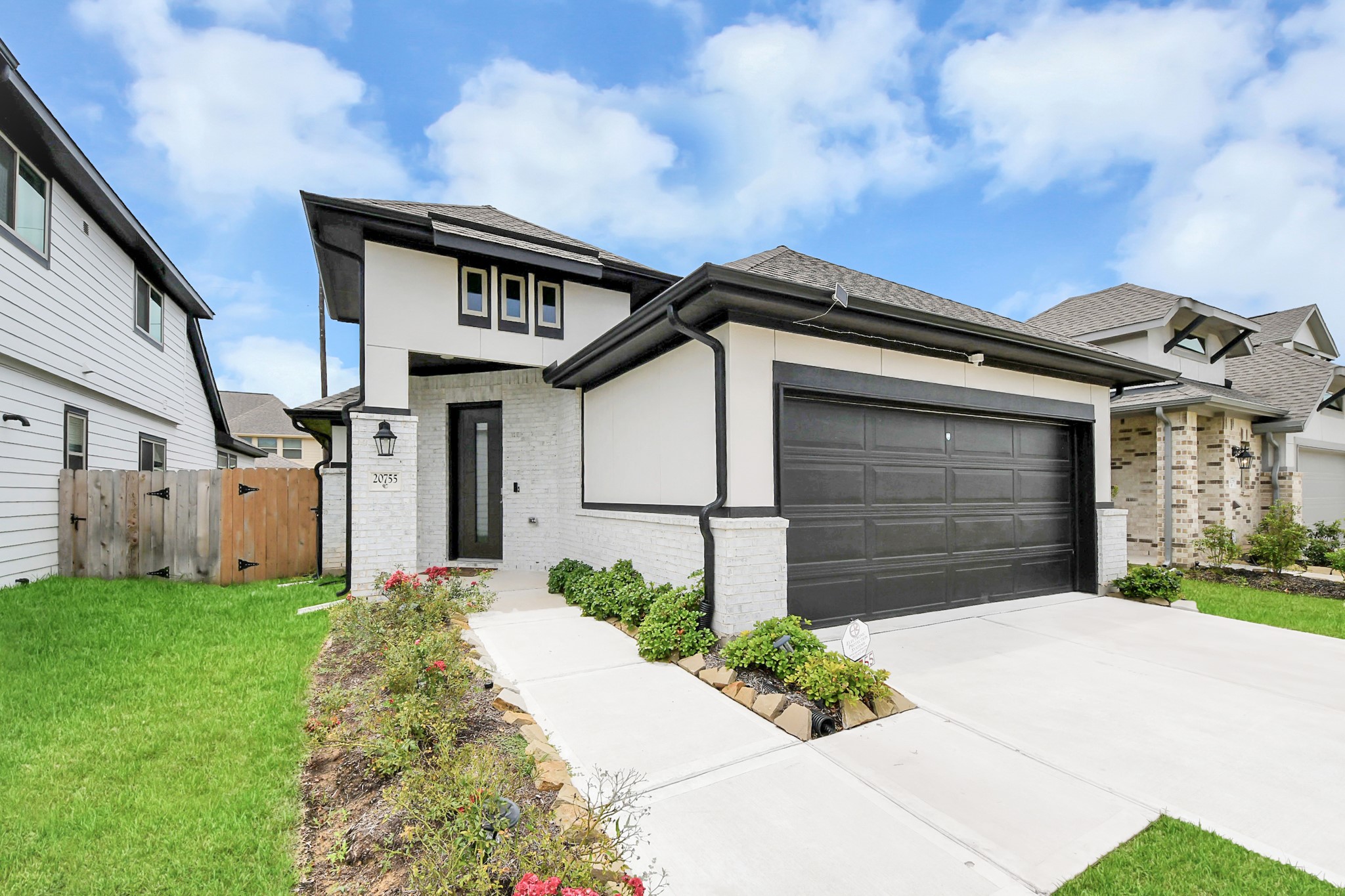 20755 Sunseed Dr Property Photo 1