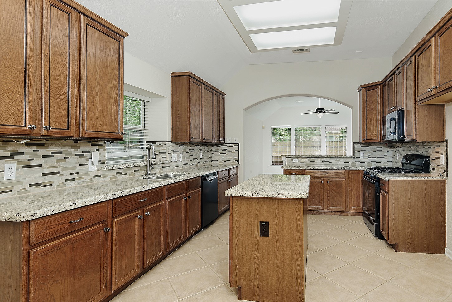 23 Lamps Glow Place Property Photo 10