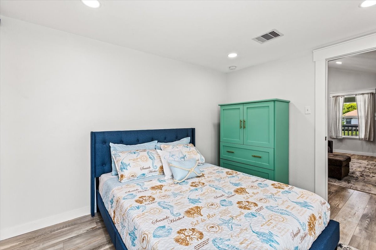 5423 Avenue R Property Photo 18