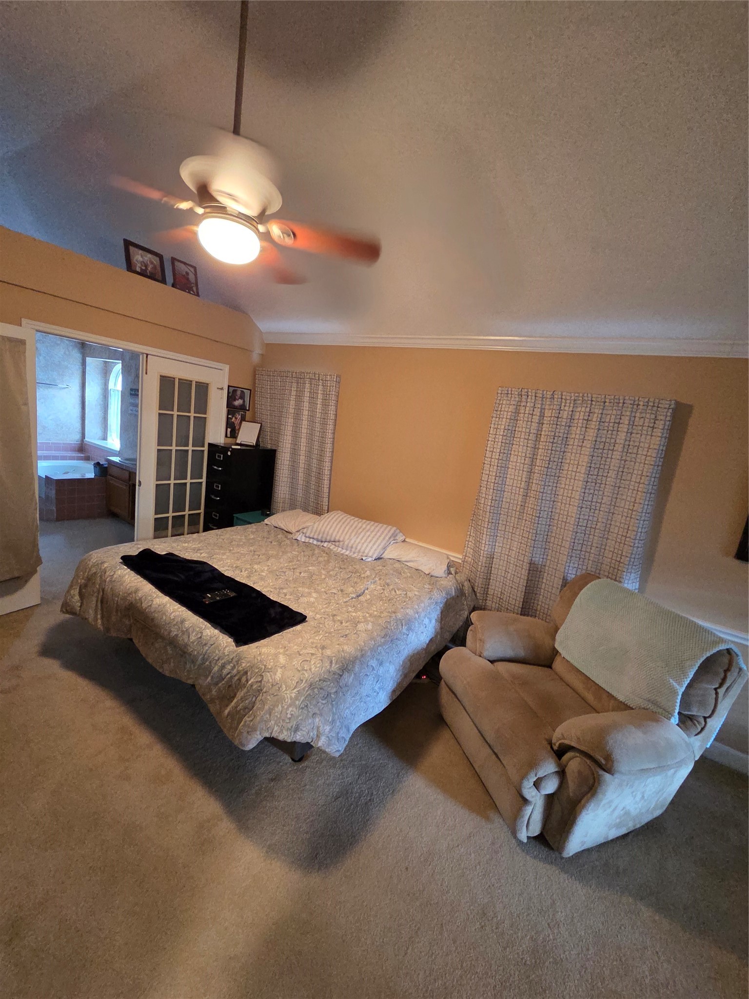 3909 Regency Drive Property Photo 9