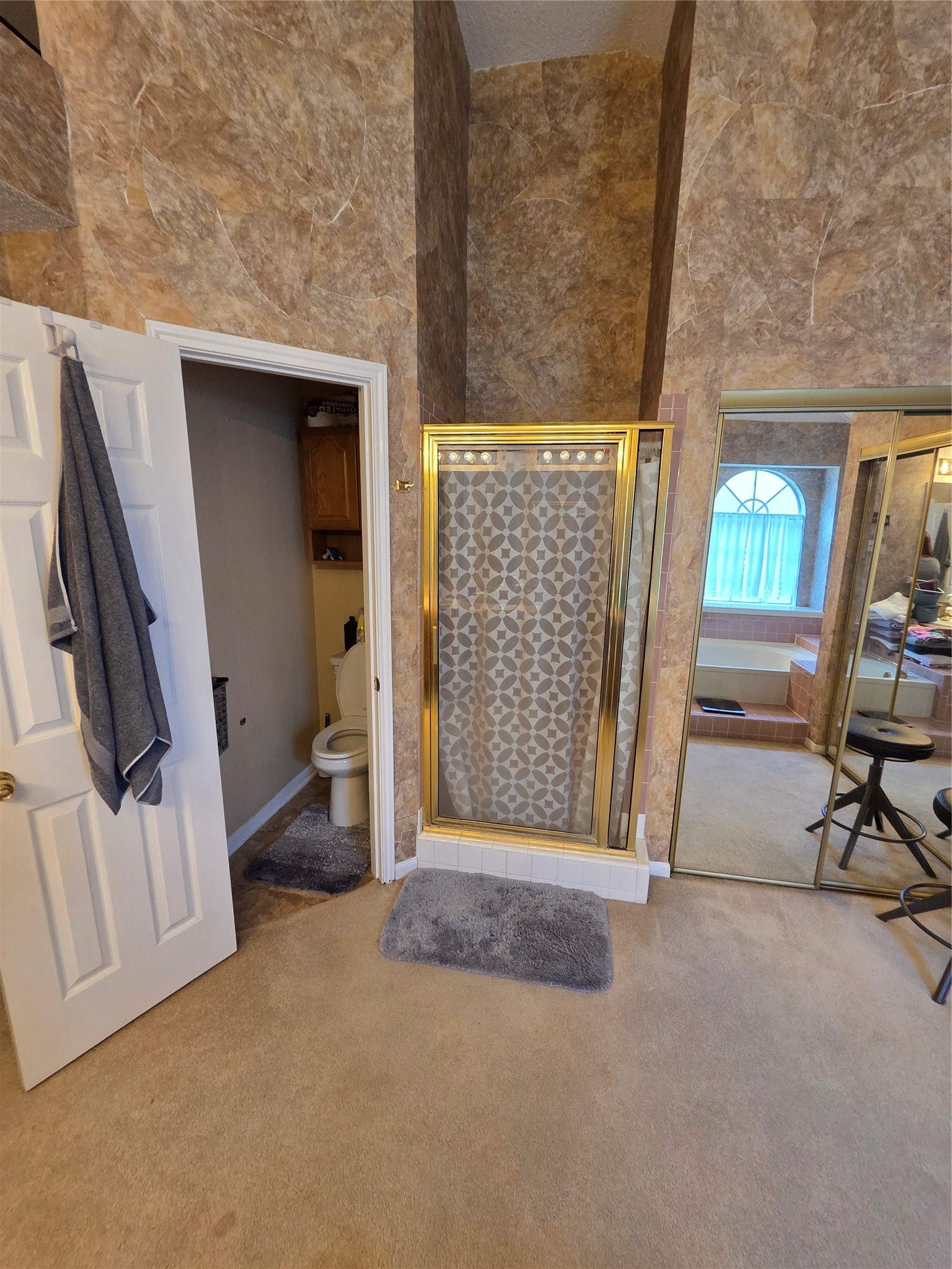 3909 Regency Drive Property Photo 14