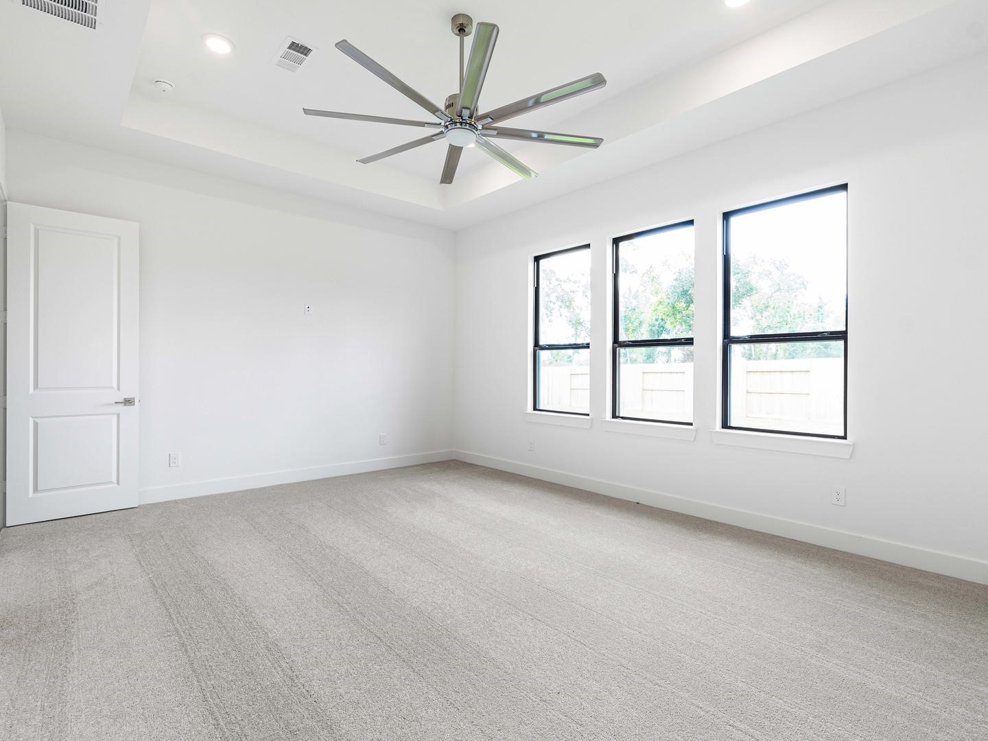 9703 Kingslake Court Property Photo 29