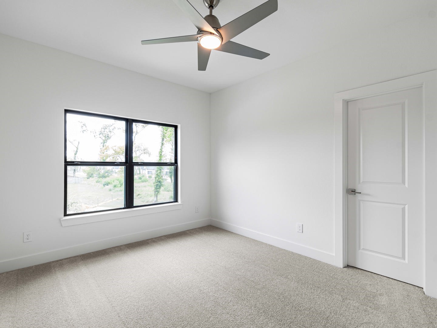 9703 Kingslake Court Property Photo 43