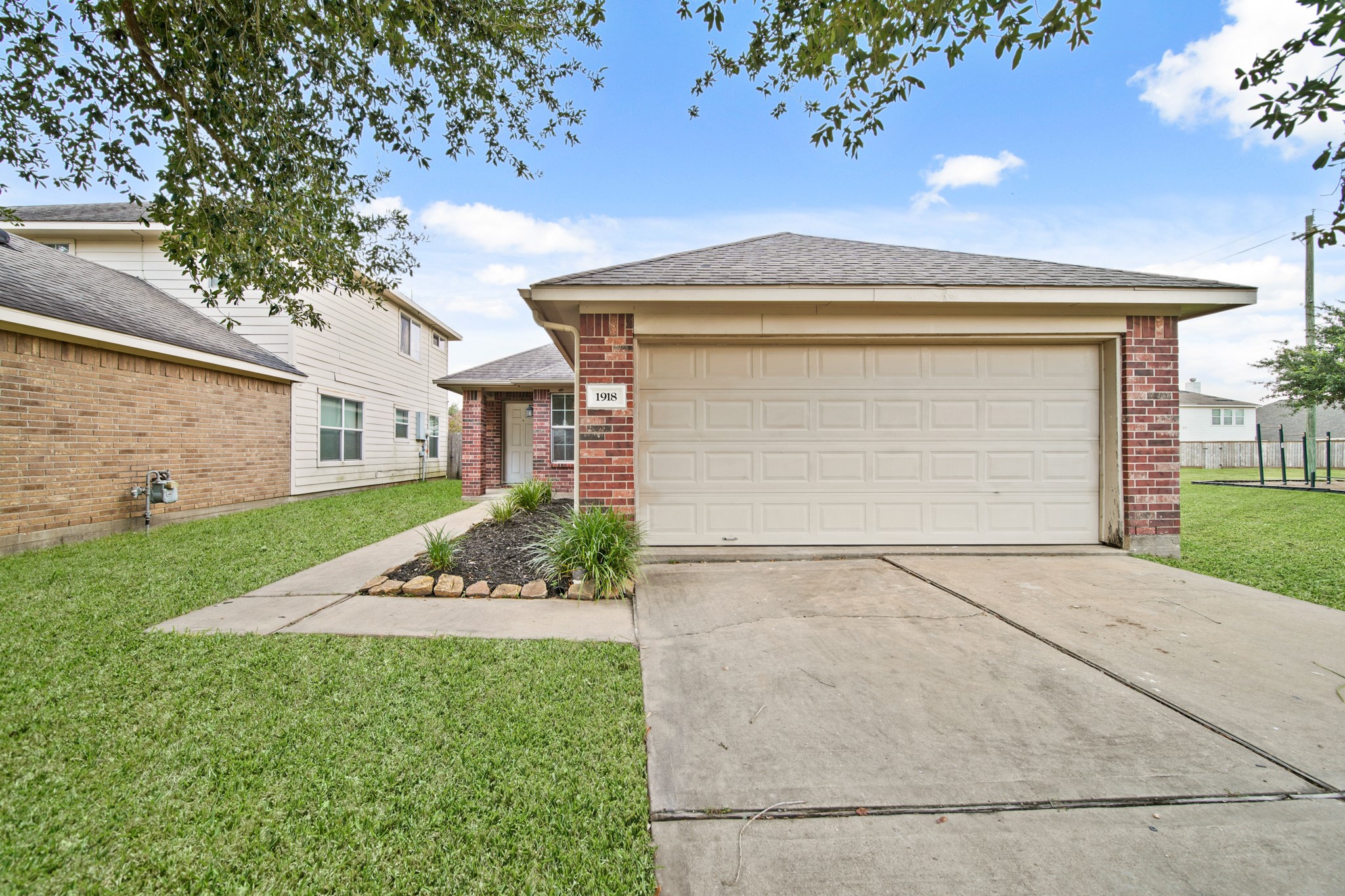1918 Nichole Woods Drive Property Photo 1
