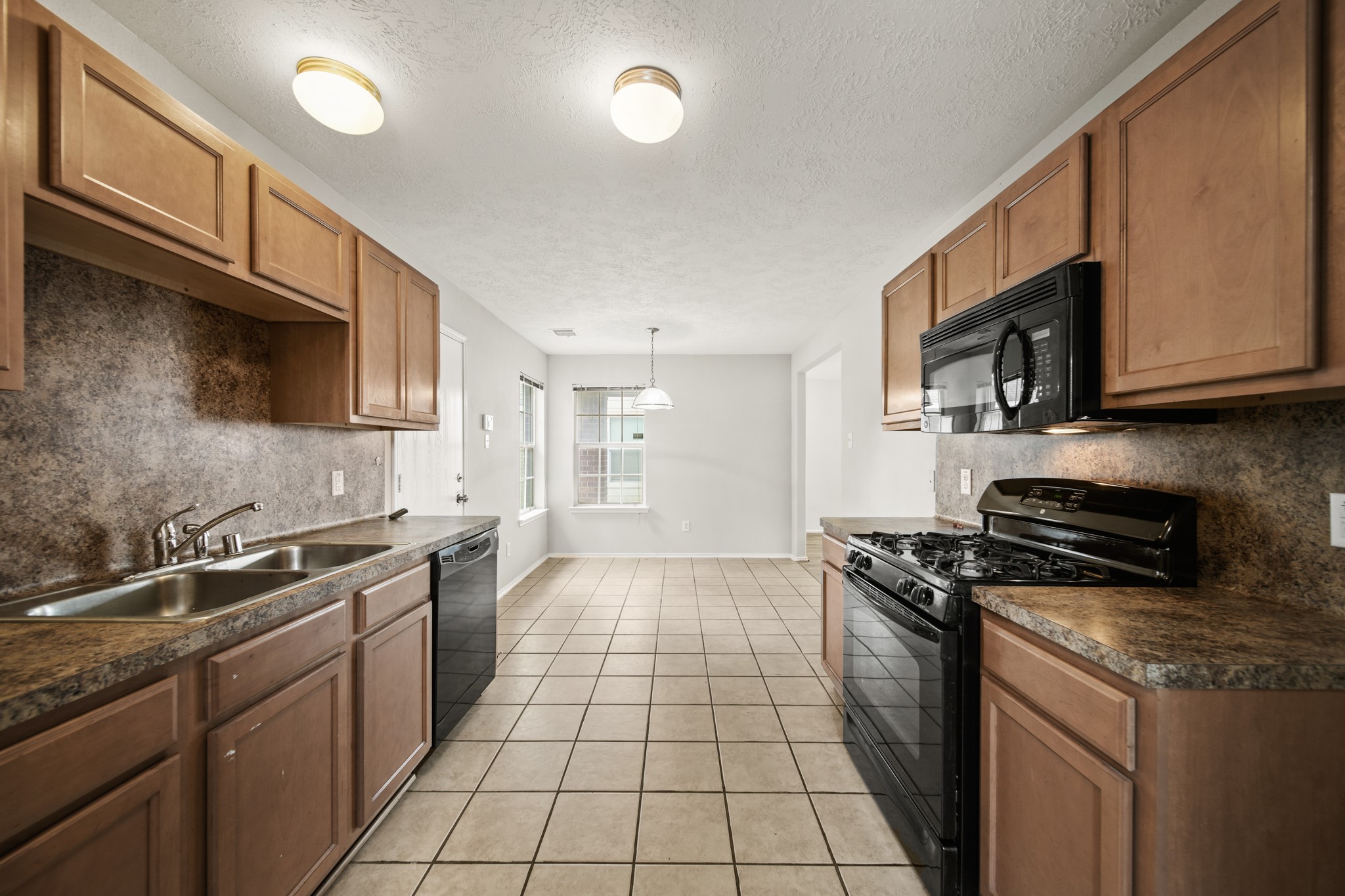 1918 Nichole Woods Drive Property Photo 10