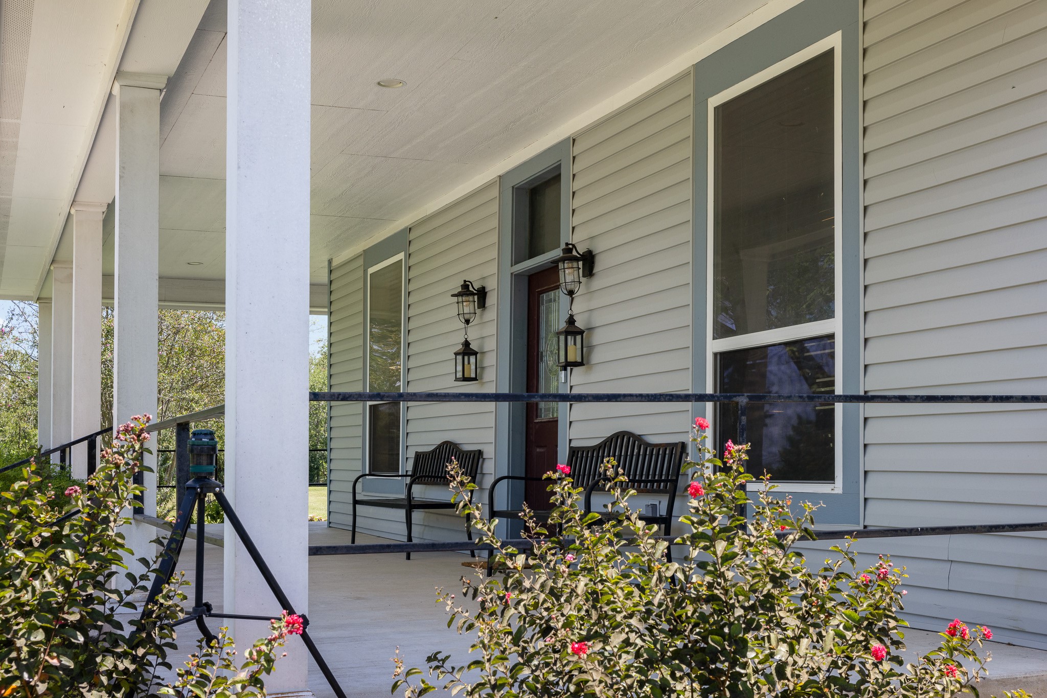 400 S Front Street Property Photo 8