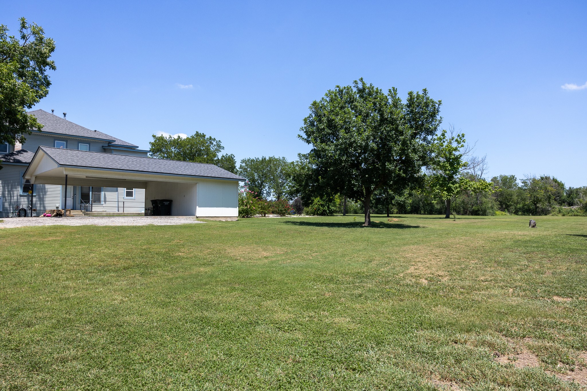400 S Front Street Property Photo 14