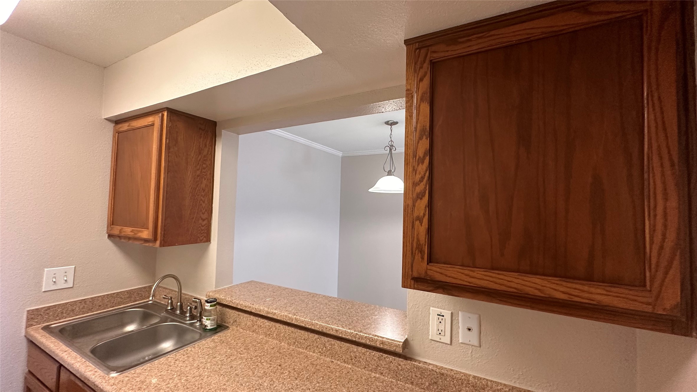 7315 Brompton Street 305a Property Photo 17