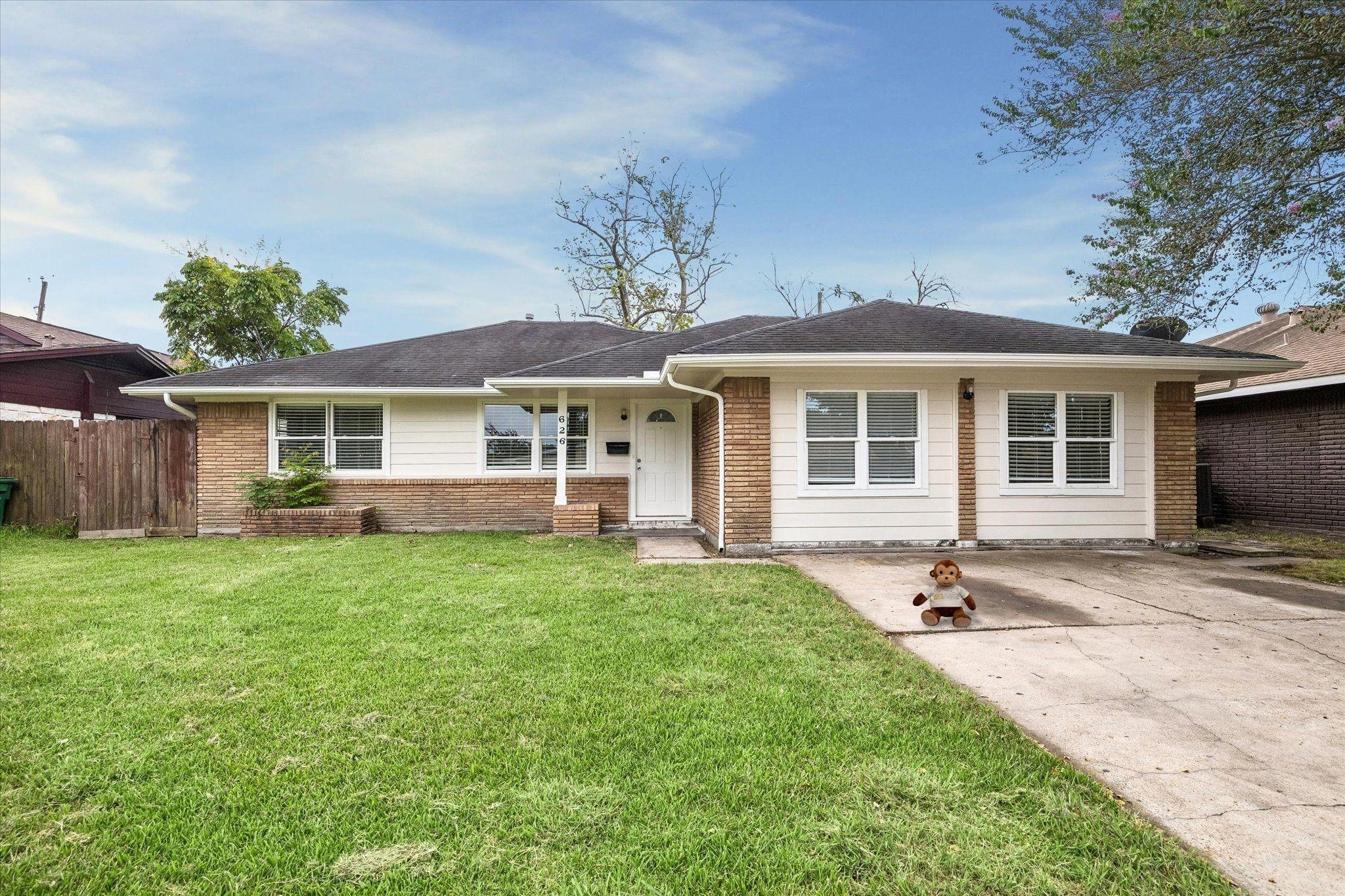 626 Sulphur Street, Houston TX 77034 Property Photo 1