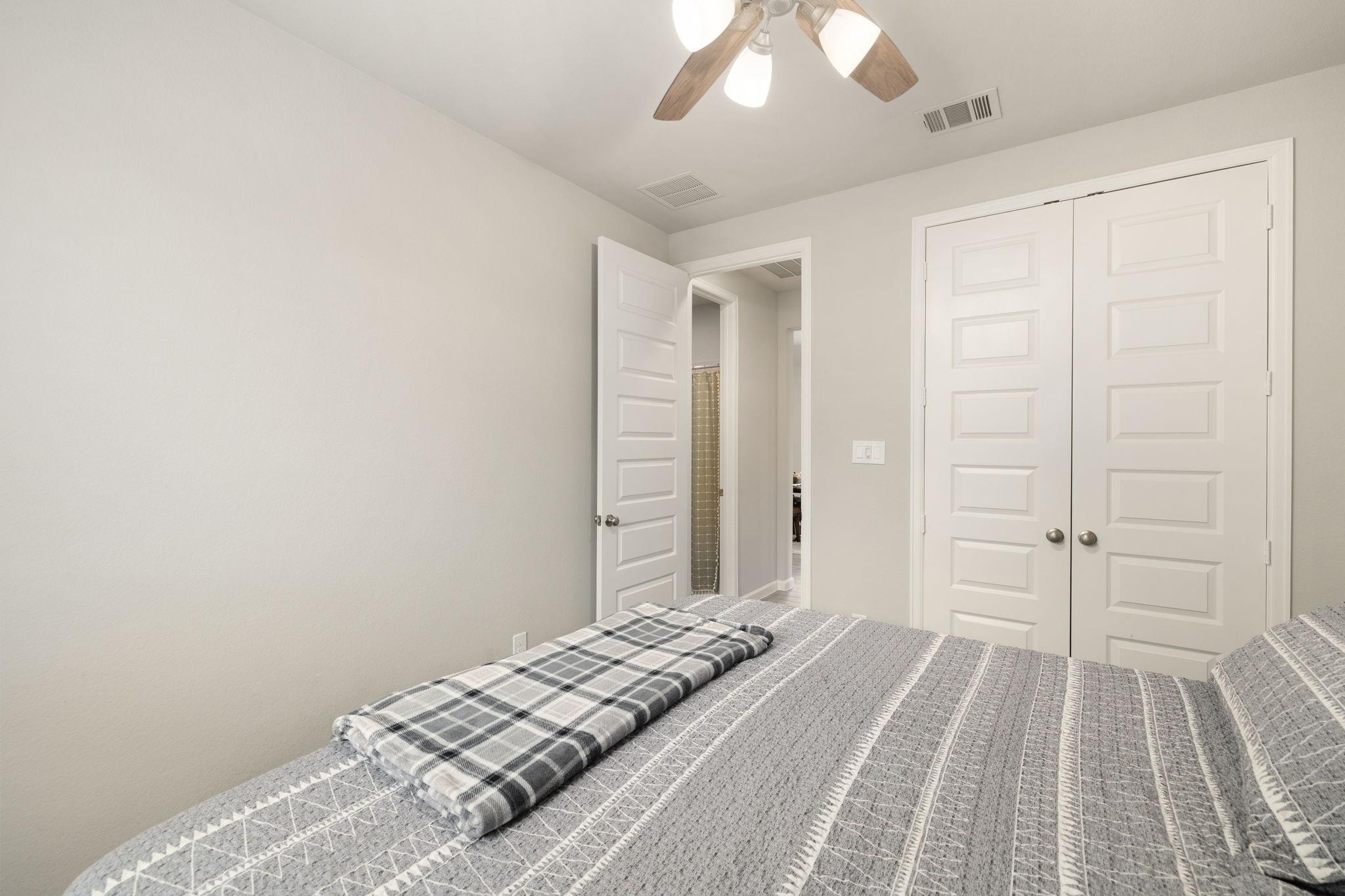 5043 Country Meadows Trail, Iowa Colony Tx 77583 Property Photo 24