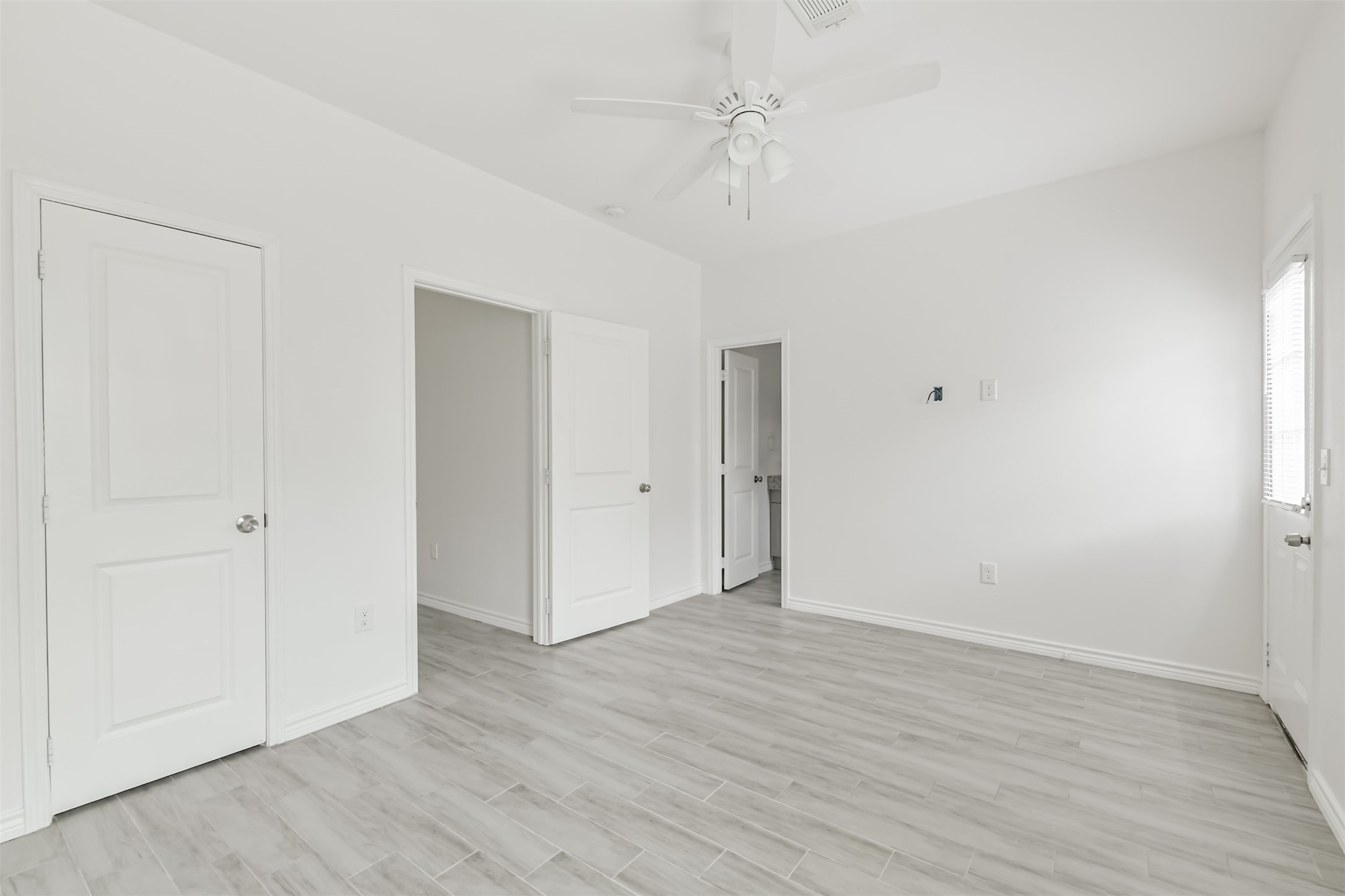 16884 Kempwood Property Photo 18