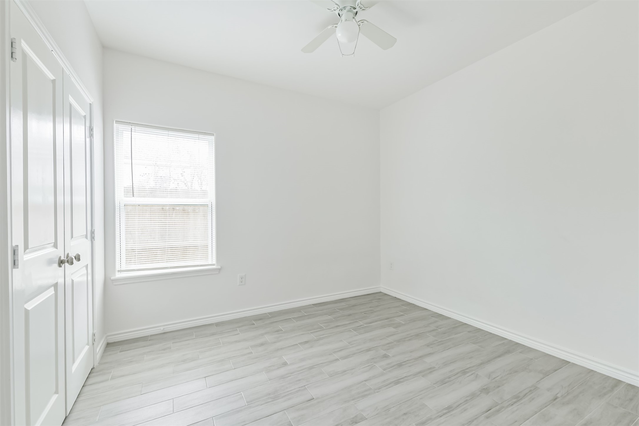 16884 Kempwood Property Photo 22