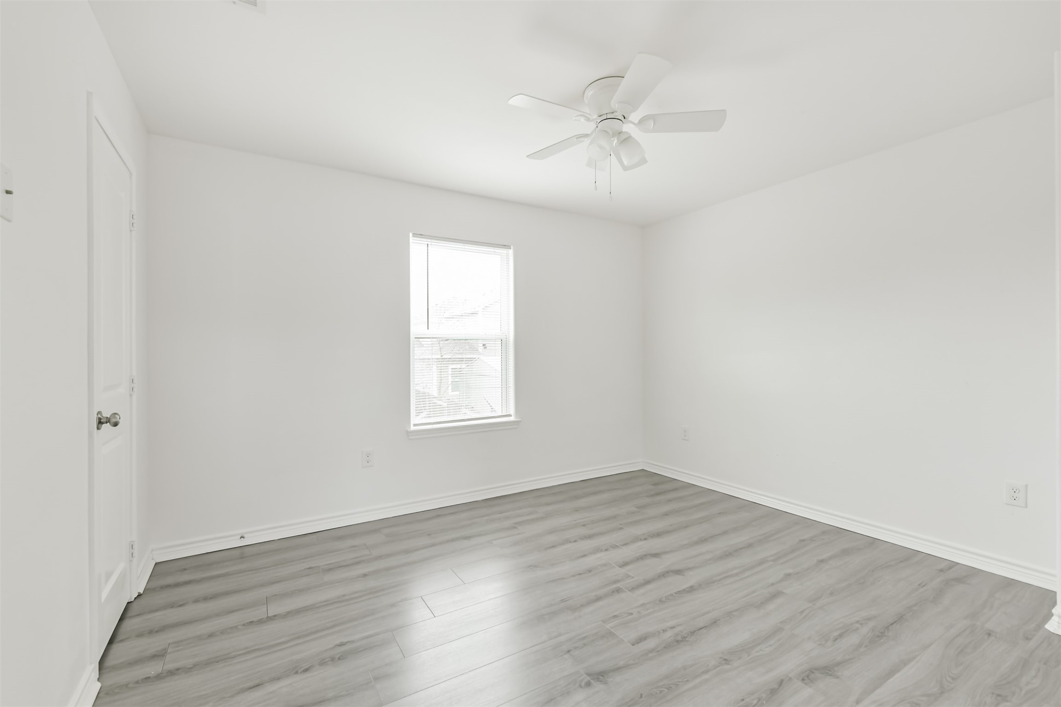 16884 Kempwood Property Photo 31