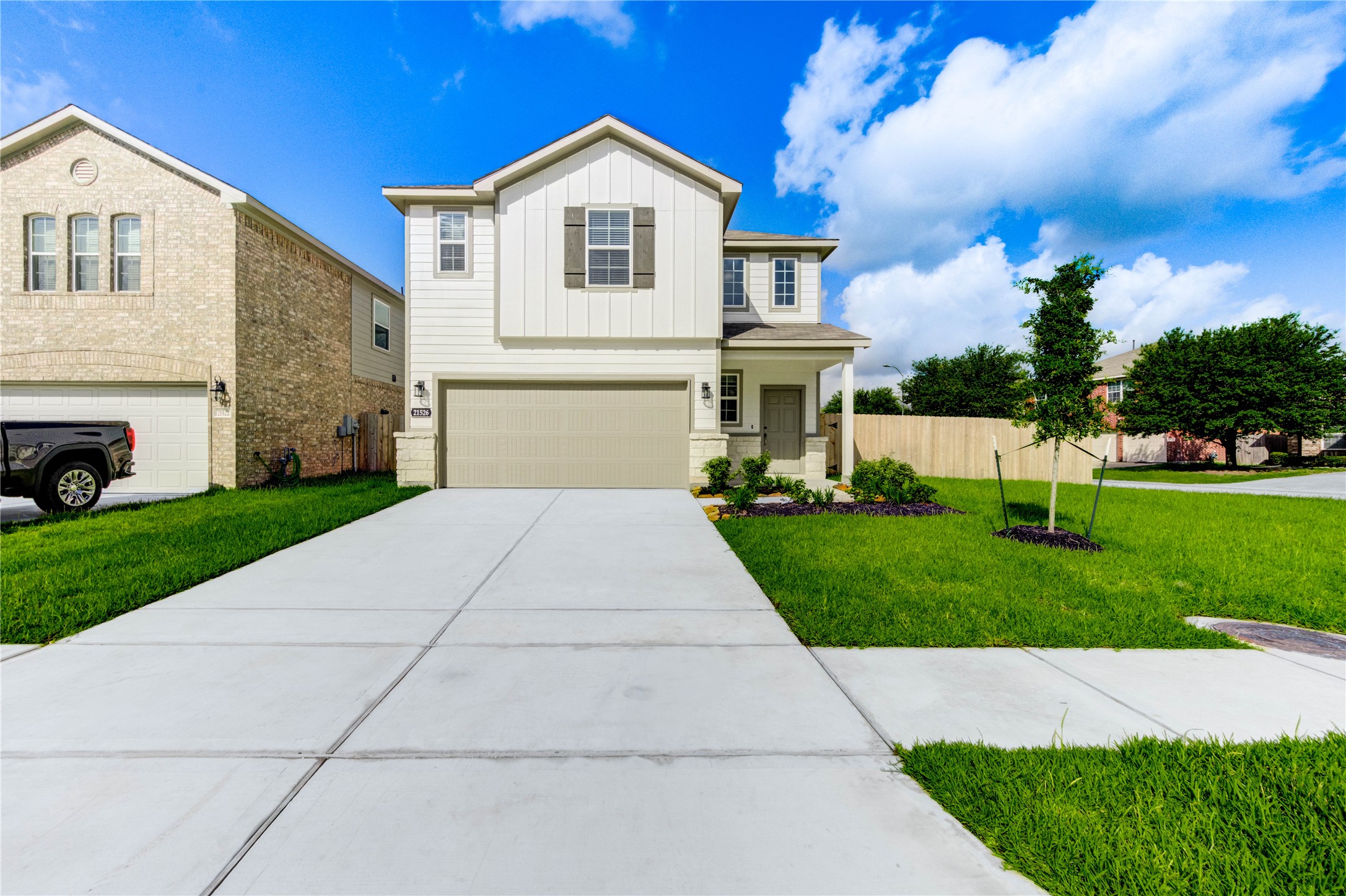 21526 George Wayne Way Property Photo 1