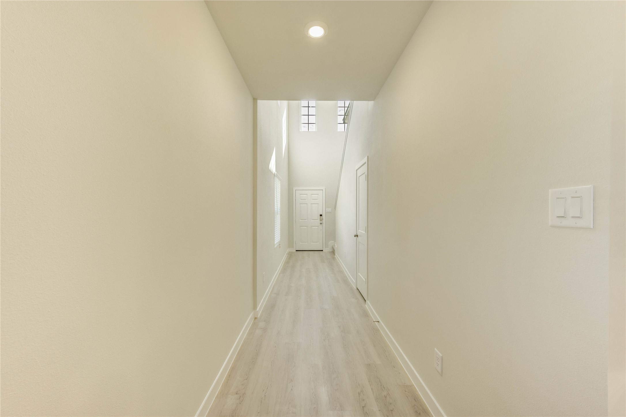 21526 George Wayne Way Property Photo 3