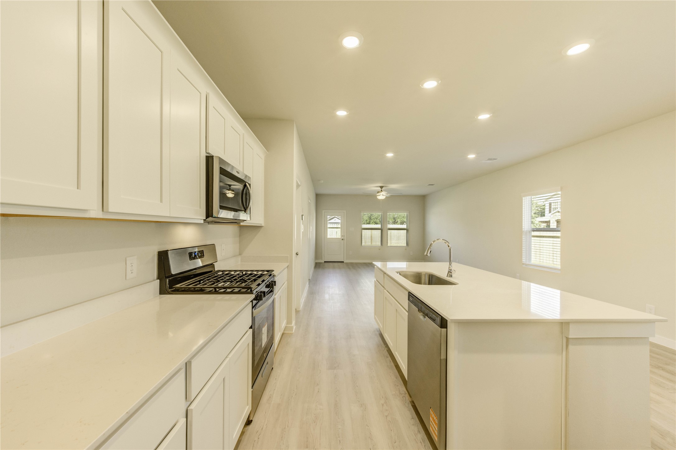 21526 George Wayne Way Property Photo 6