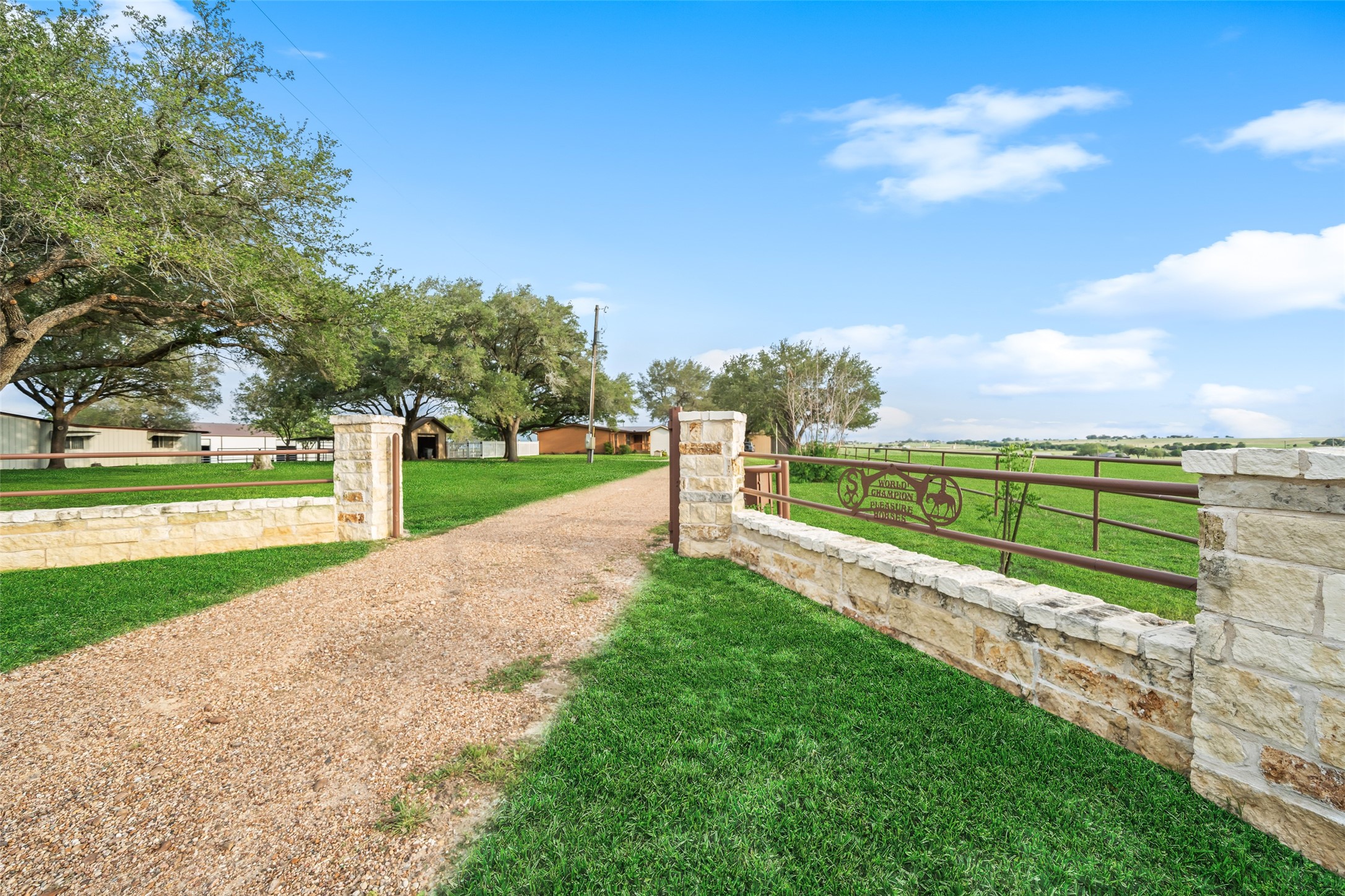 119 Fm 1891 Property Photo 3