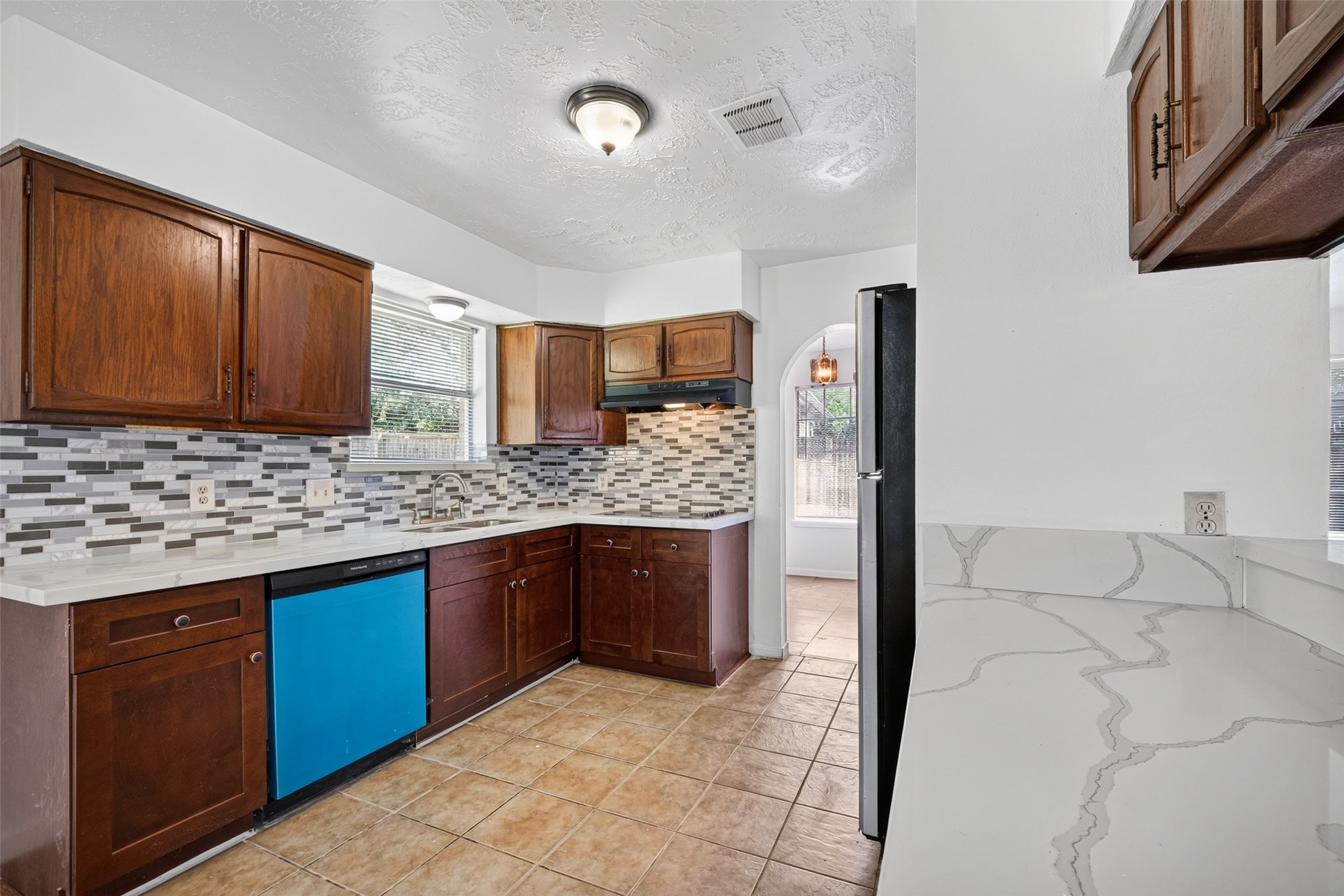 9618 S Petersham Drive Property Photo 15