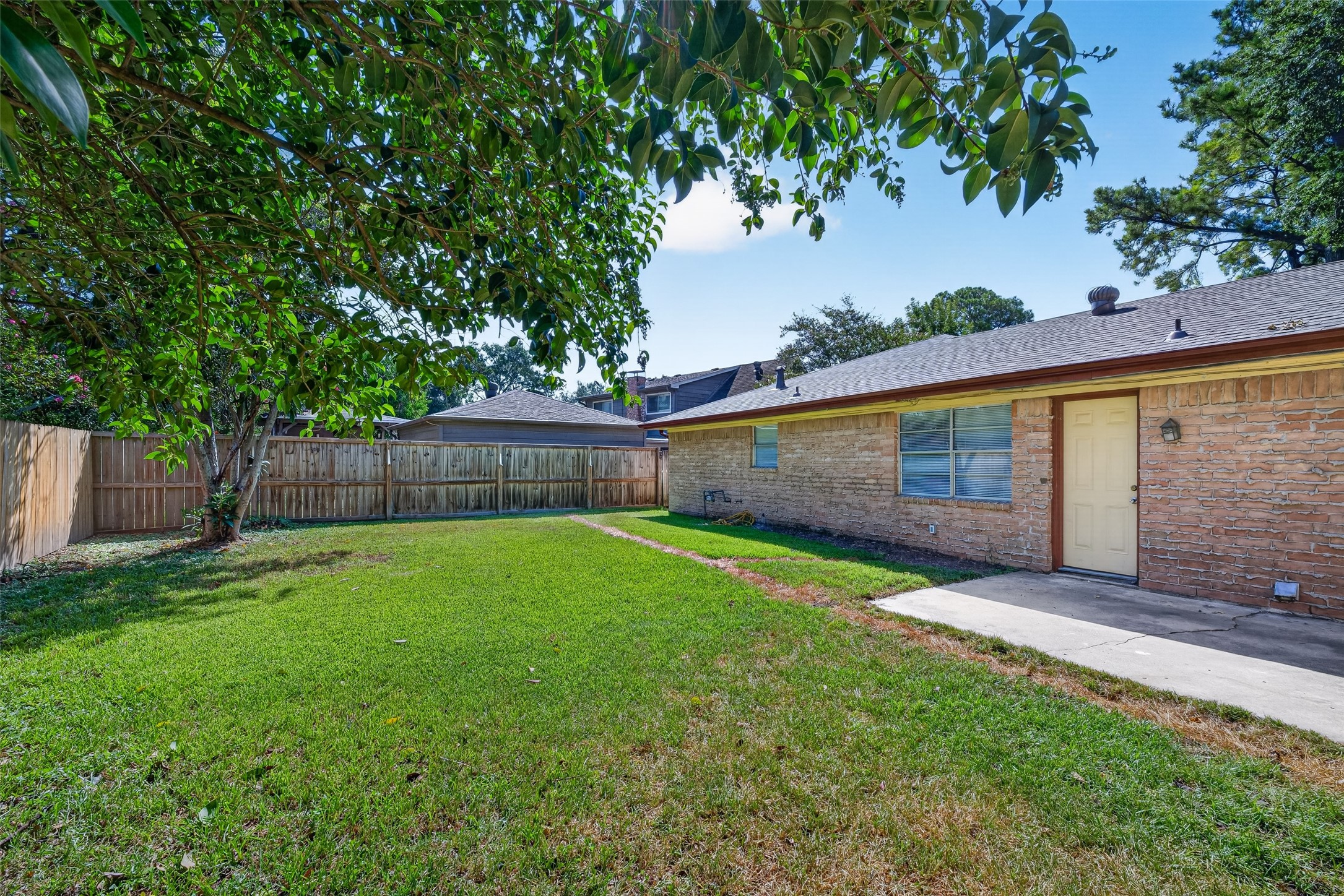 9618 S Petersham Drive Property Photo 34